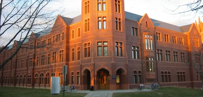 Yale-University
