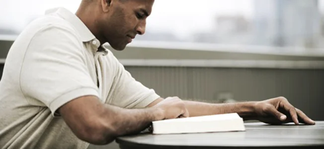 Man-Reading-Bible31