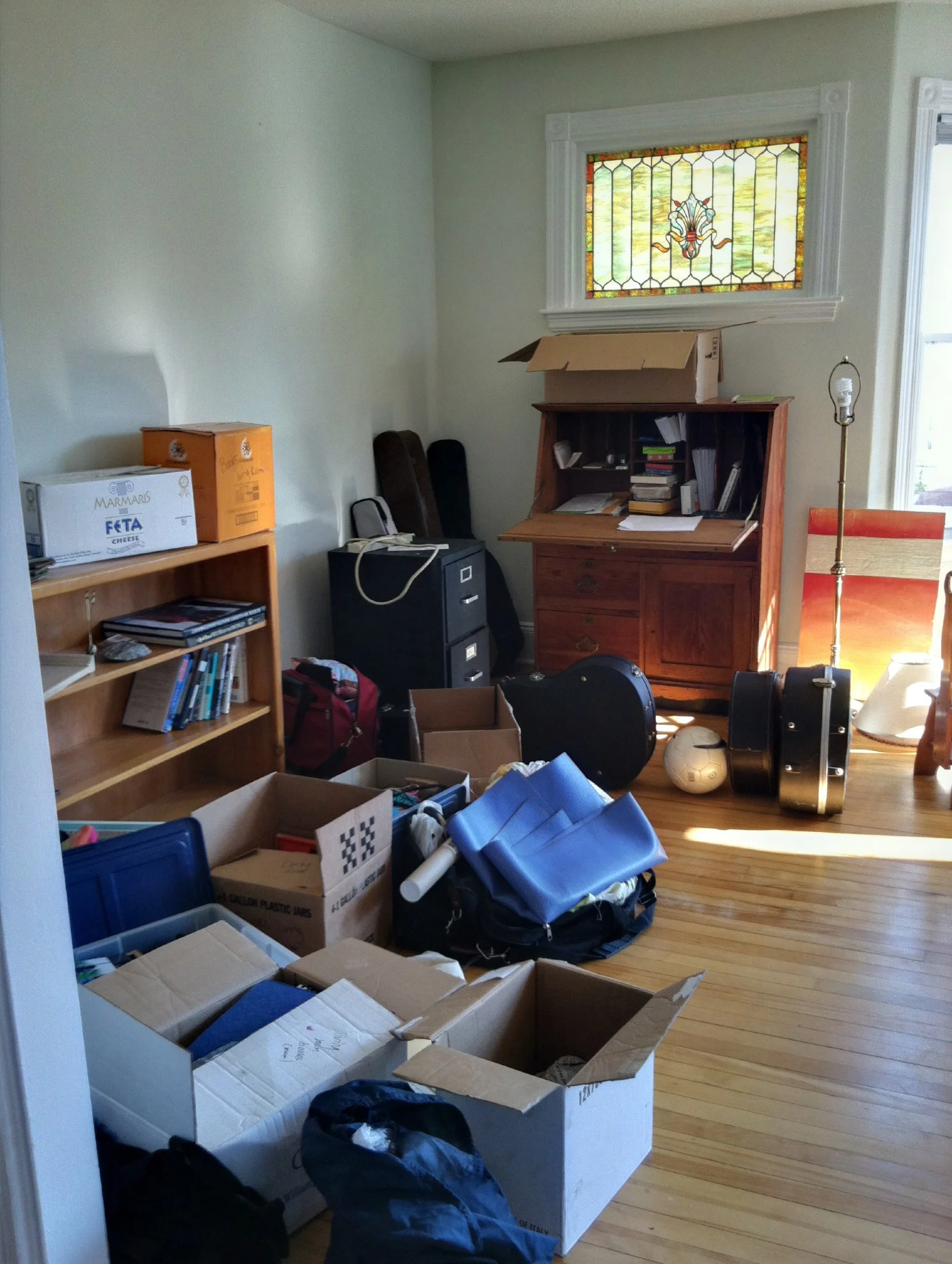 living rm before.jpg