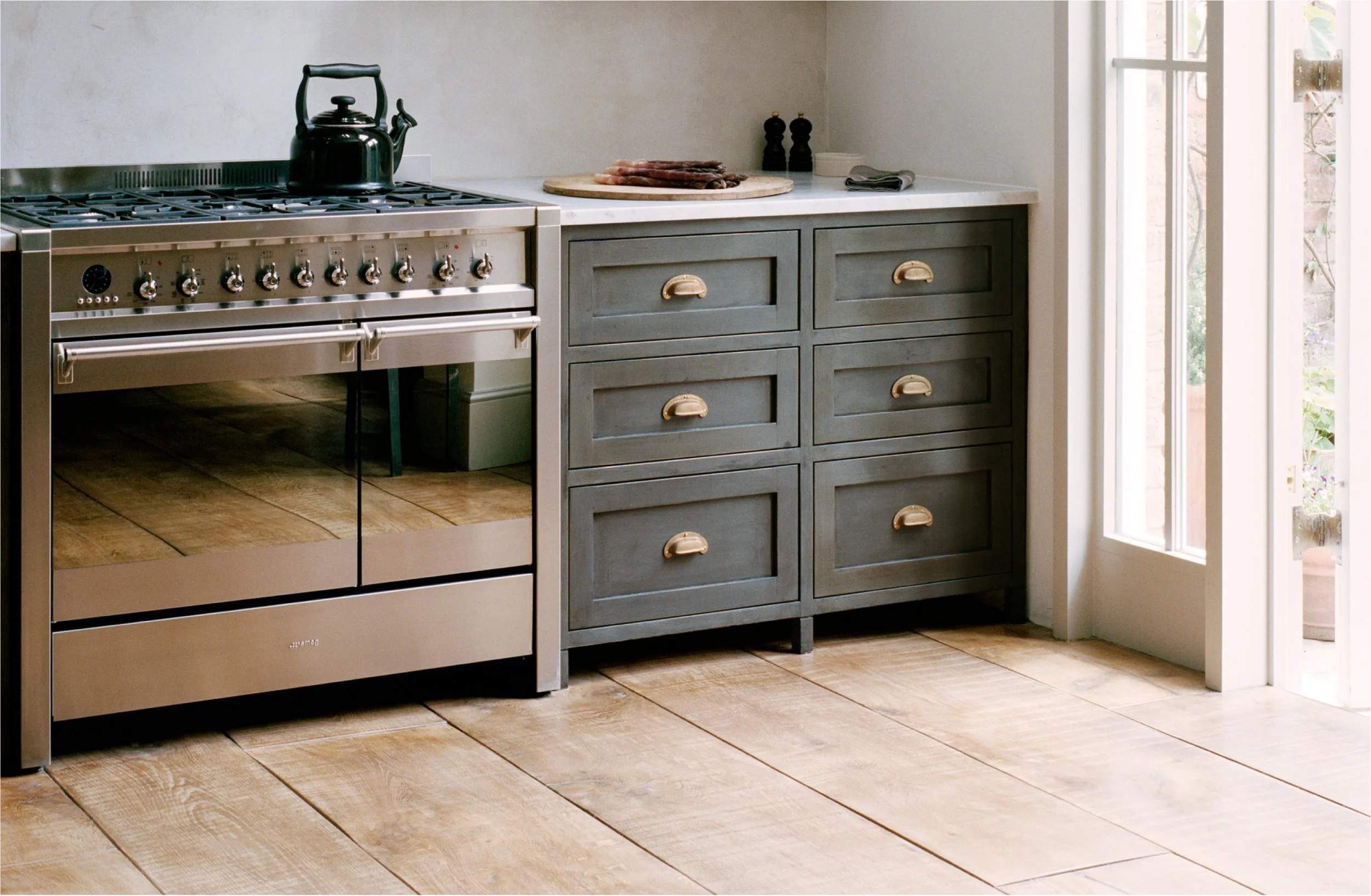 Bespoke kitchen drawers