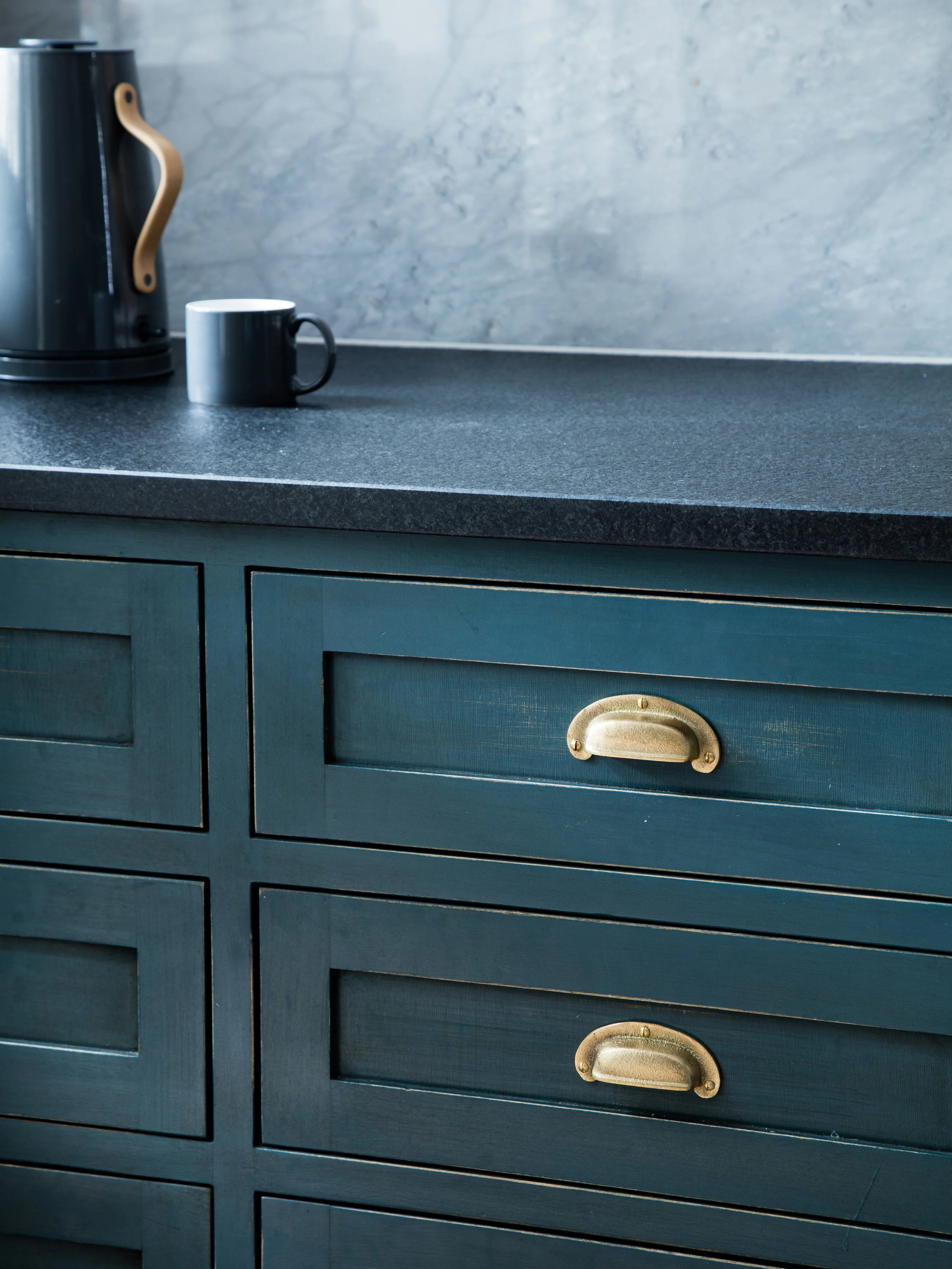 Shaker style kitchen handles