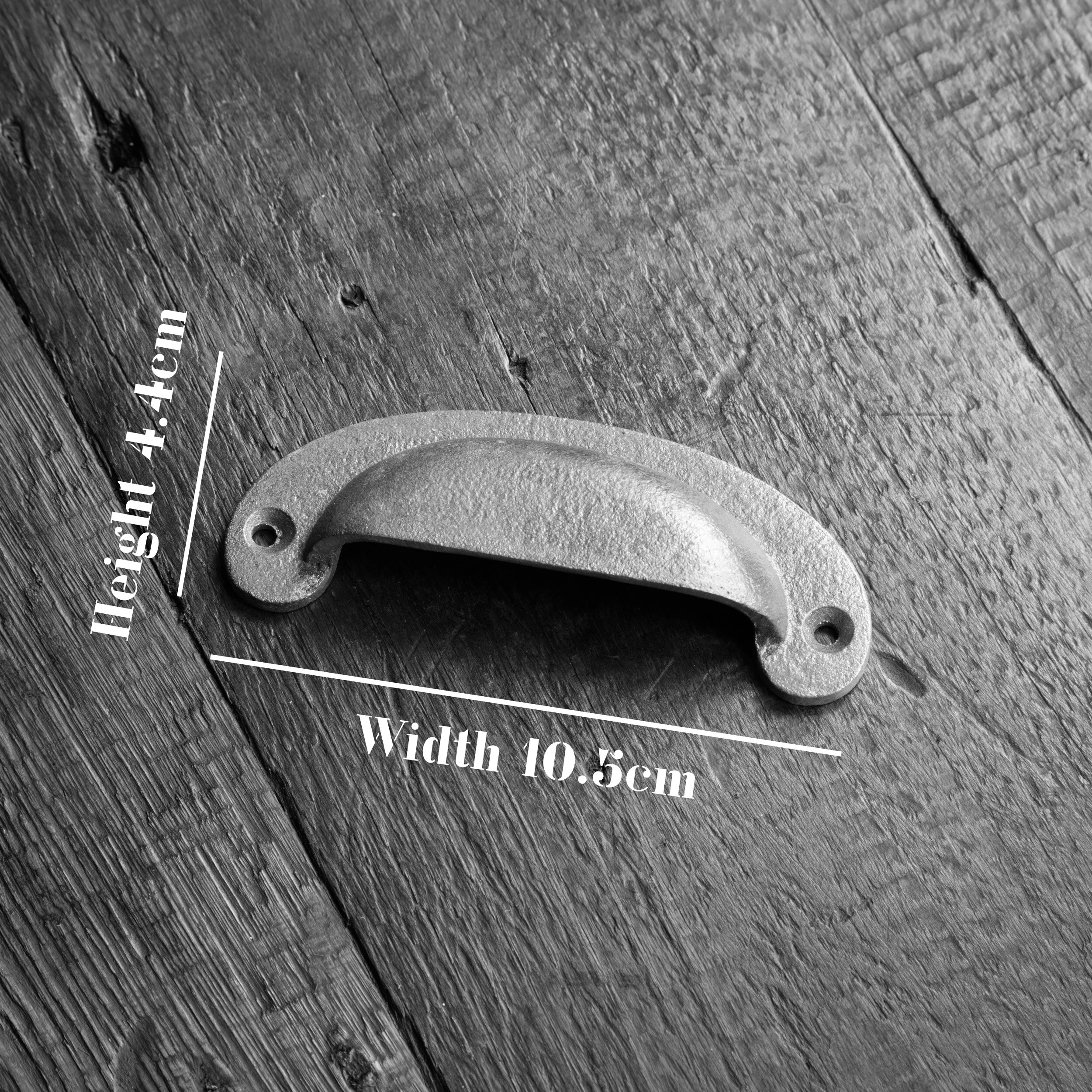 Jake-Handle-Cast-Bronze-Pull-Handle-Mark-Lewis-Interior-Design.jpg