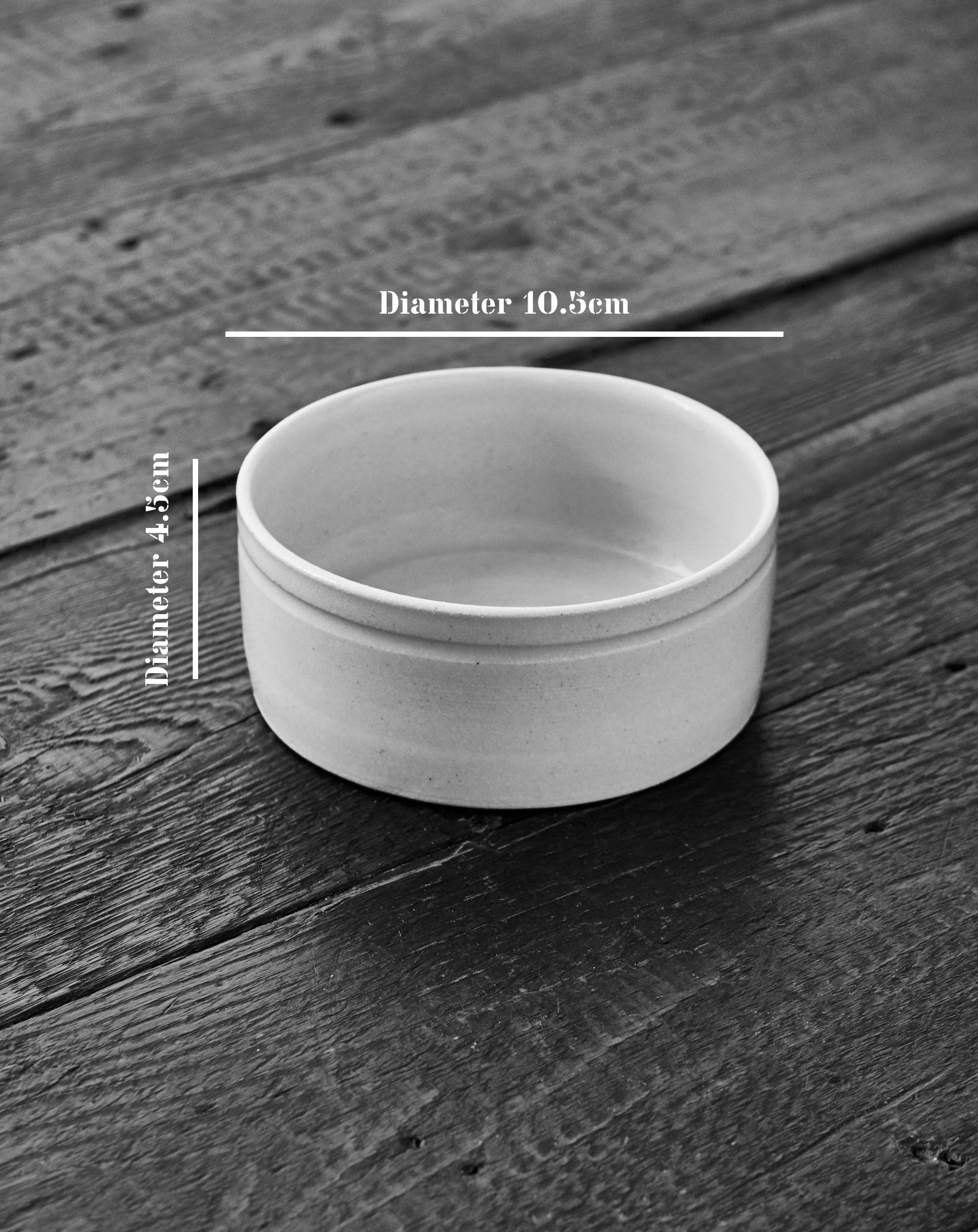 Garlic-Pot-Black-And-White.png