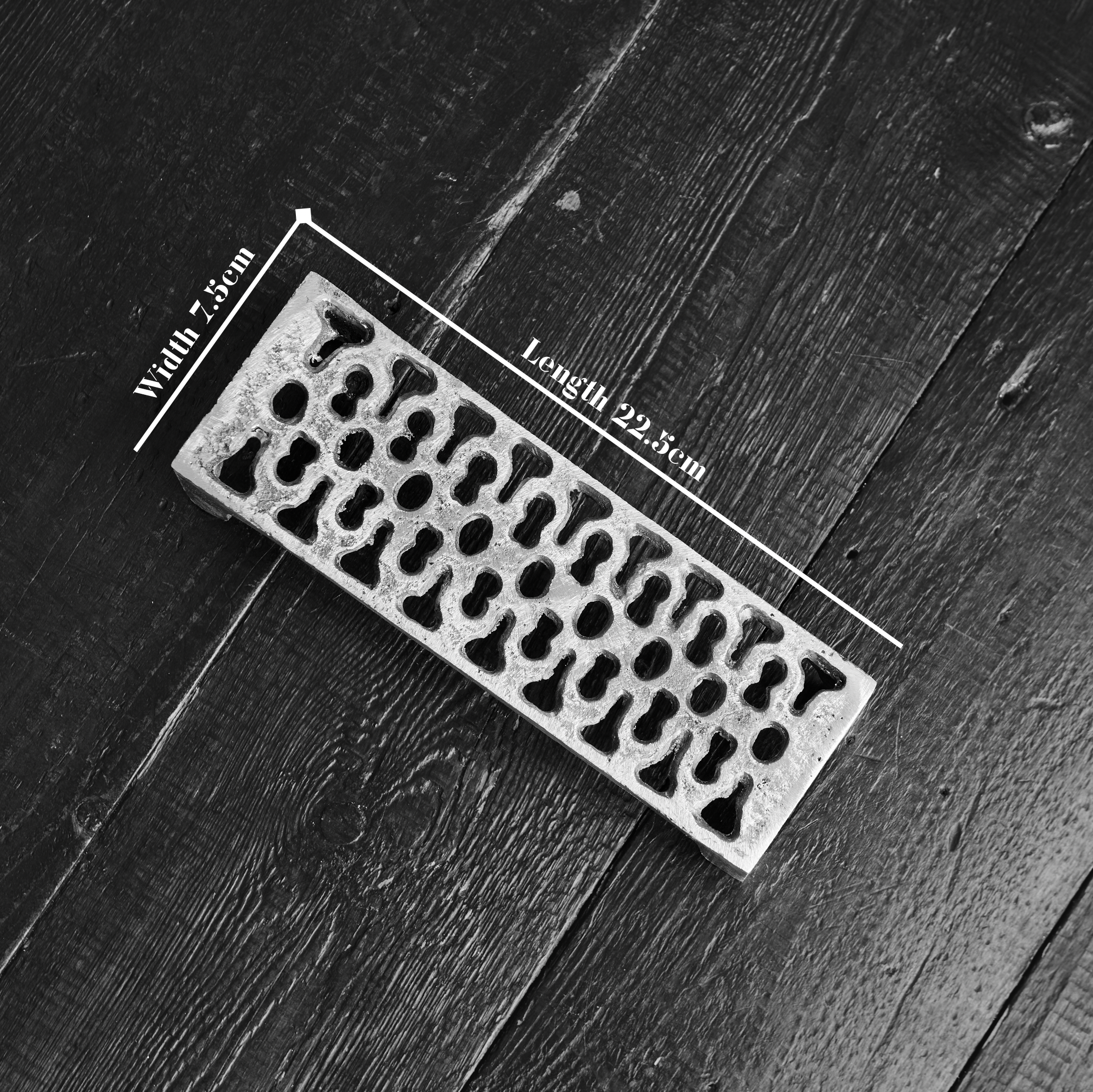 Single-Air-brick-Cast-Bronze.png
