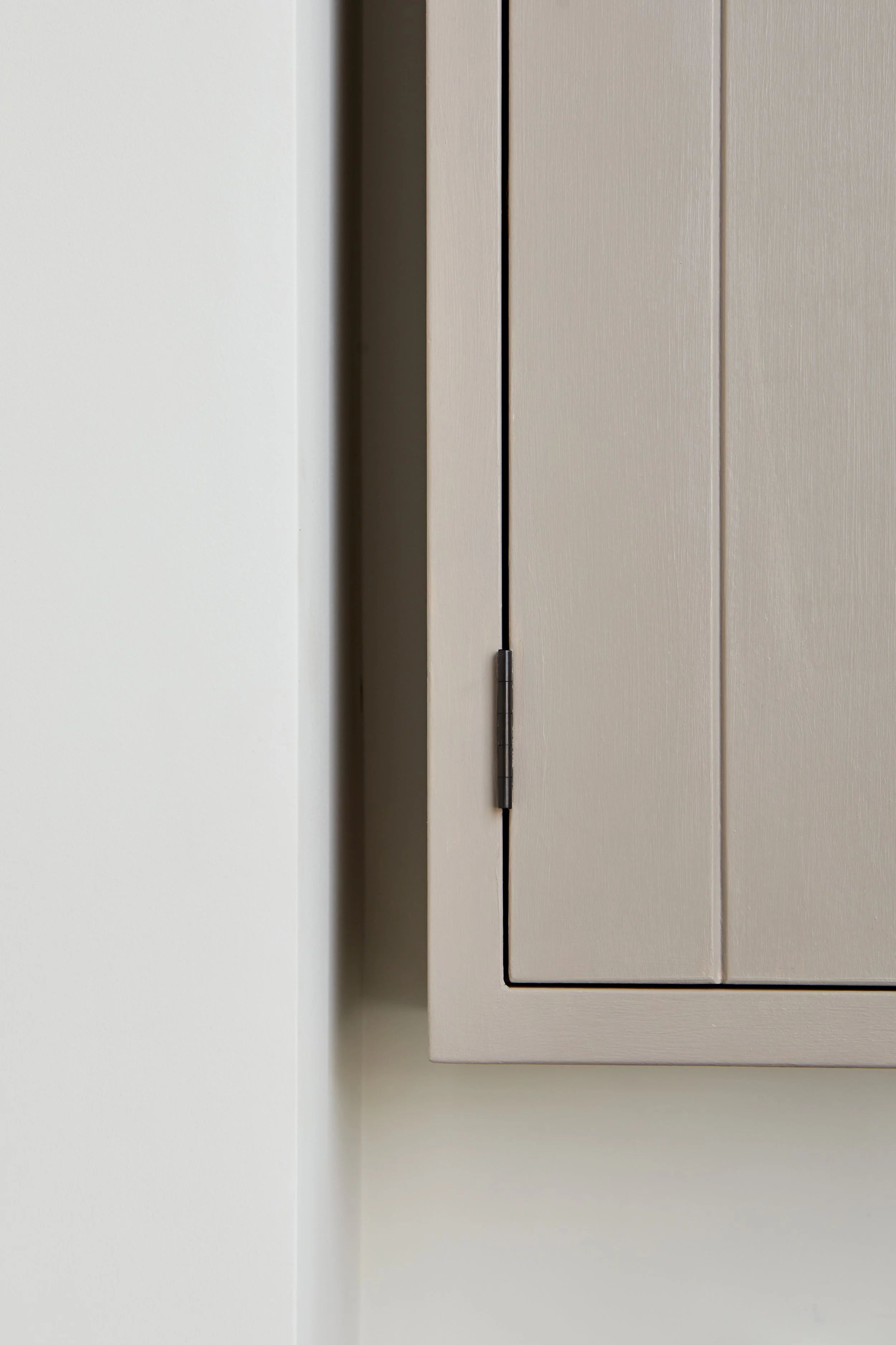2.5"-Solid-Brass-Cabinet-Butt-Hinge-Aged-Bronze.jpg