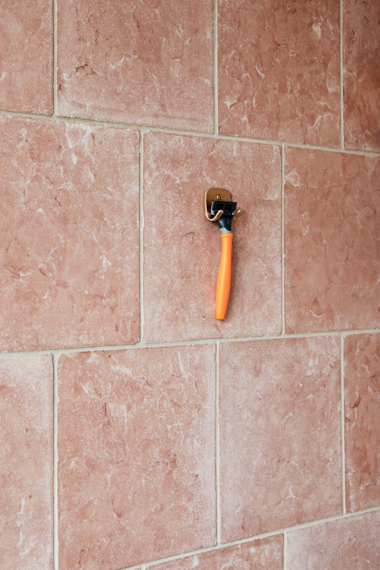 razor-rest-cast-bronze-sandcast-bathroom-hardware.jpg