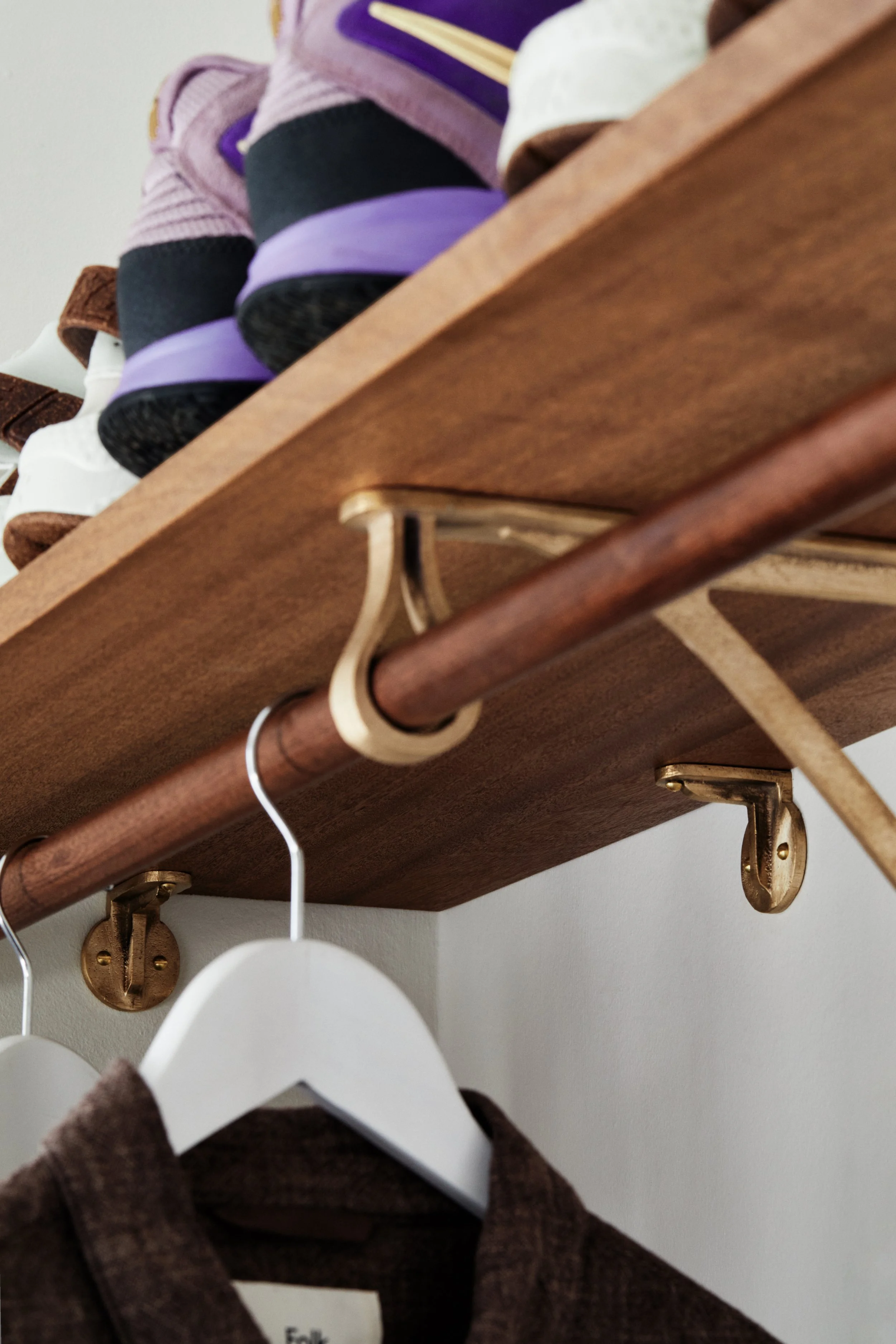 wardrobe-bracket-cast-bronze-sandcast-hardware.jpg