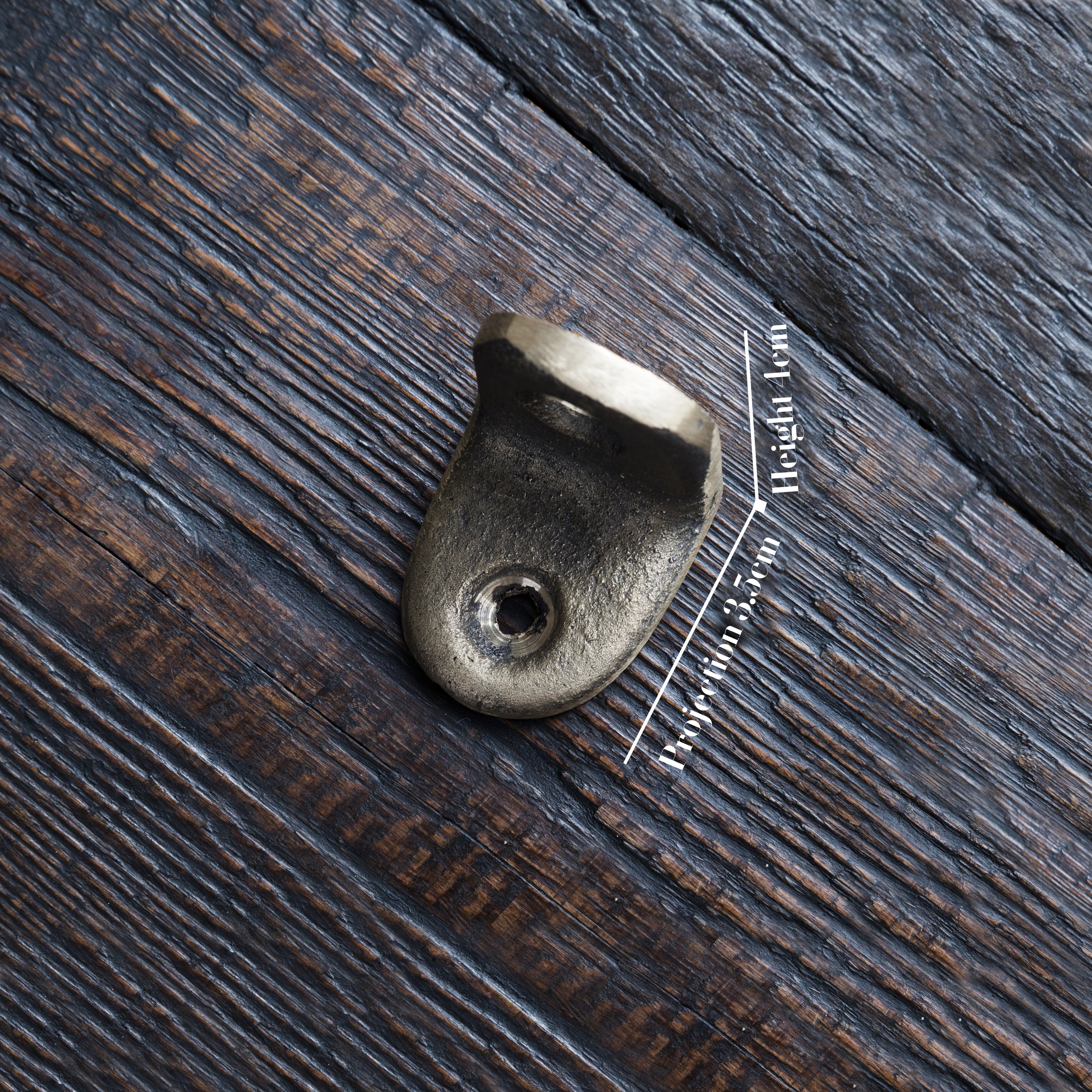 clam-wall-bracket-cast-bronze-sandcast-hardware.jpg