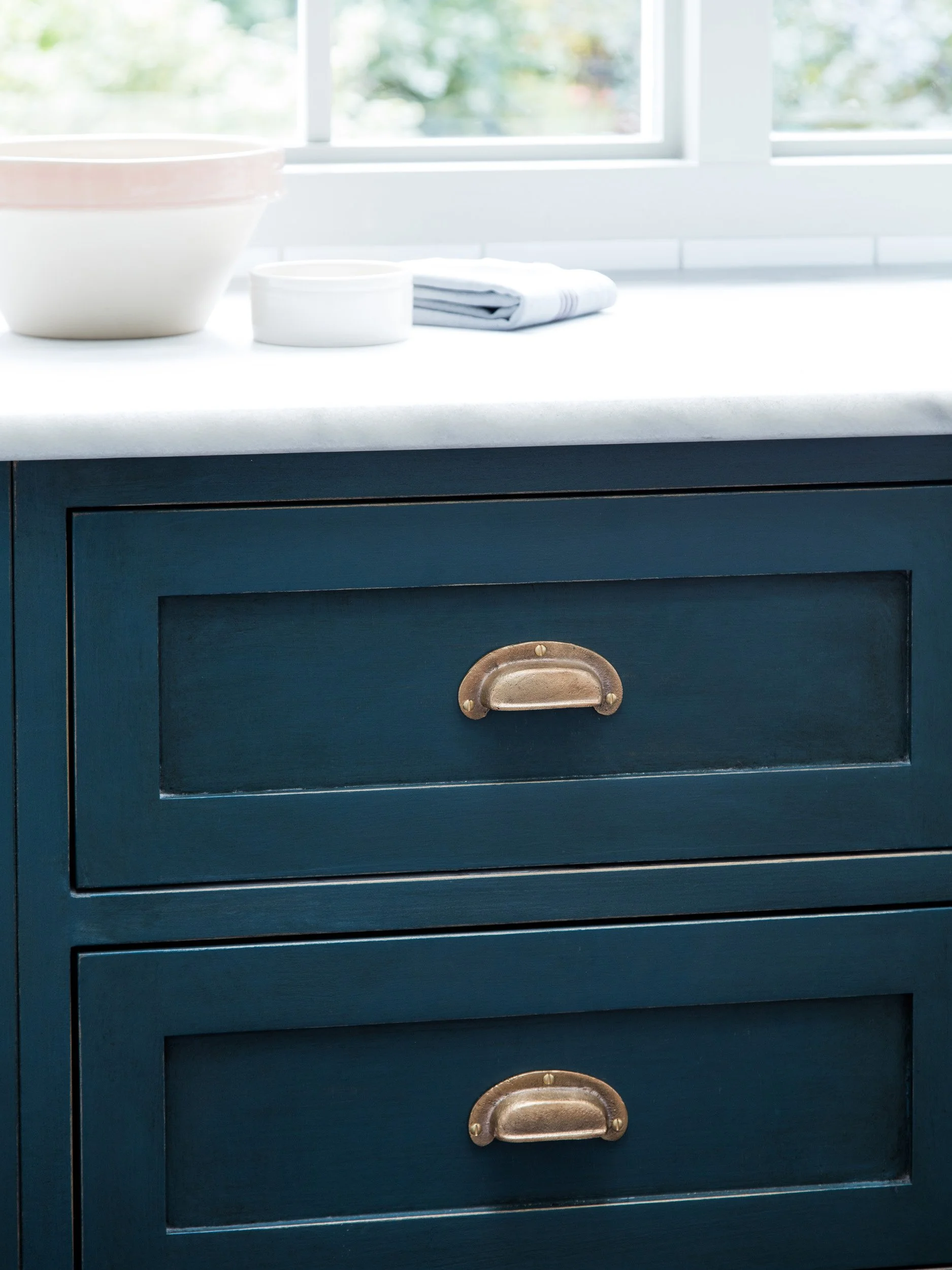 Bronze drawer handles