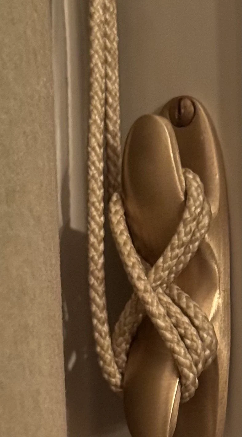 THE LEWIS CLEAT HOOK – UNLACQUERED BRASS