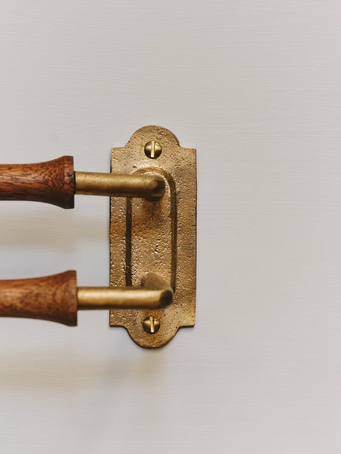 pantry-towel-rail-bronze-sapele-end-detail-close-up.jpg