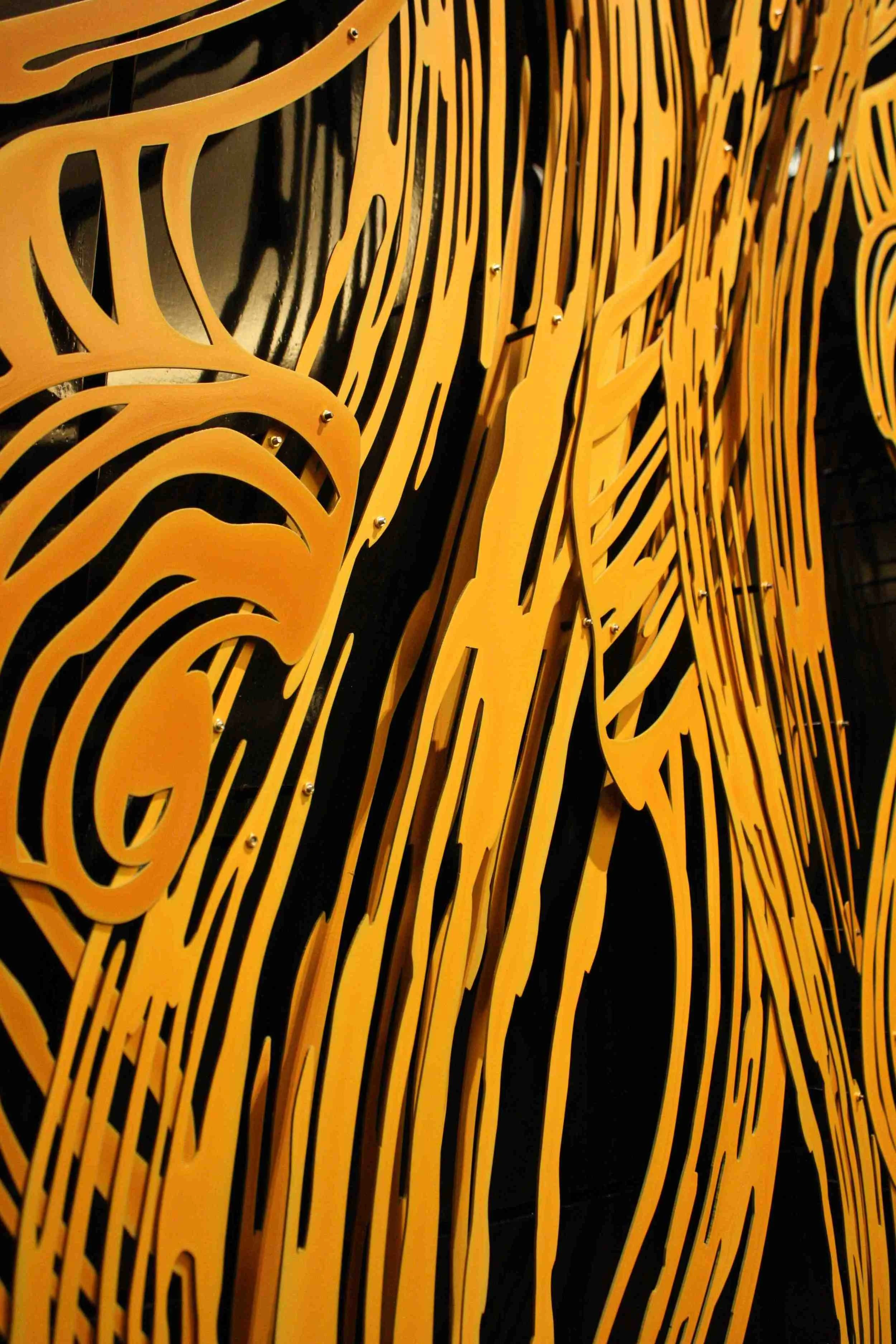 Cascade (Curls) detail