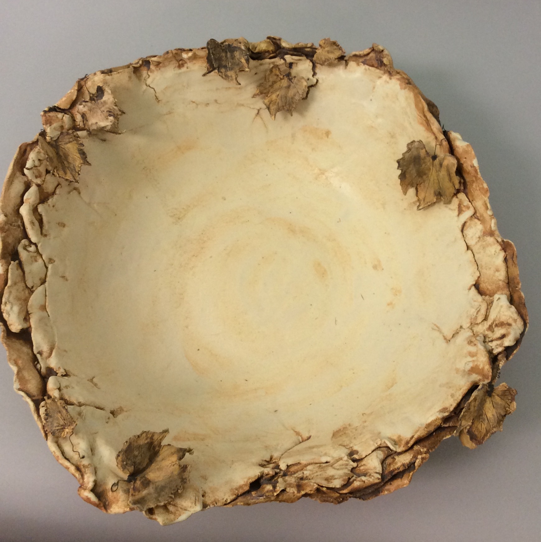 Vanilla Creme Leaf Bowl