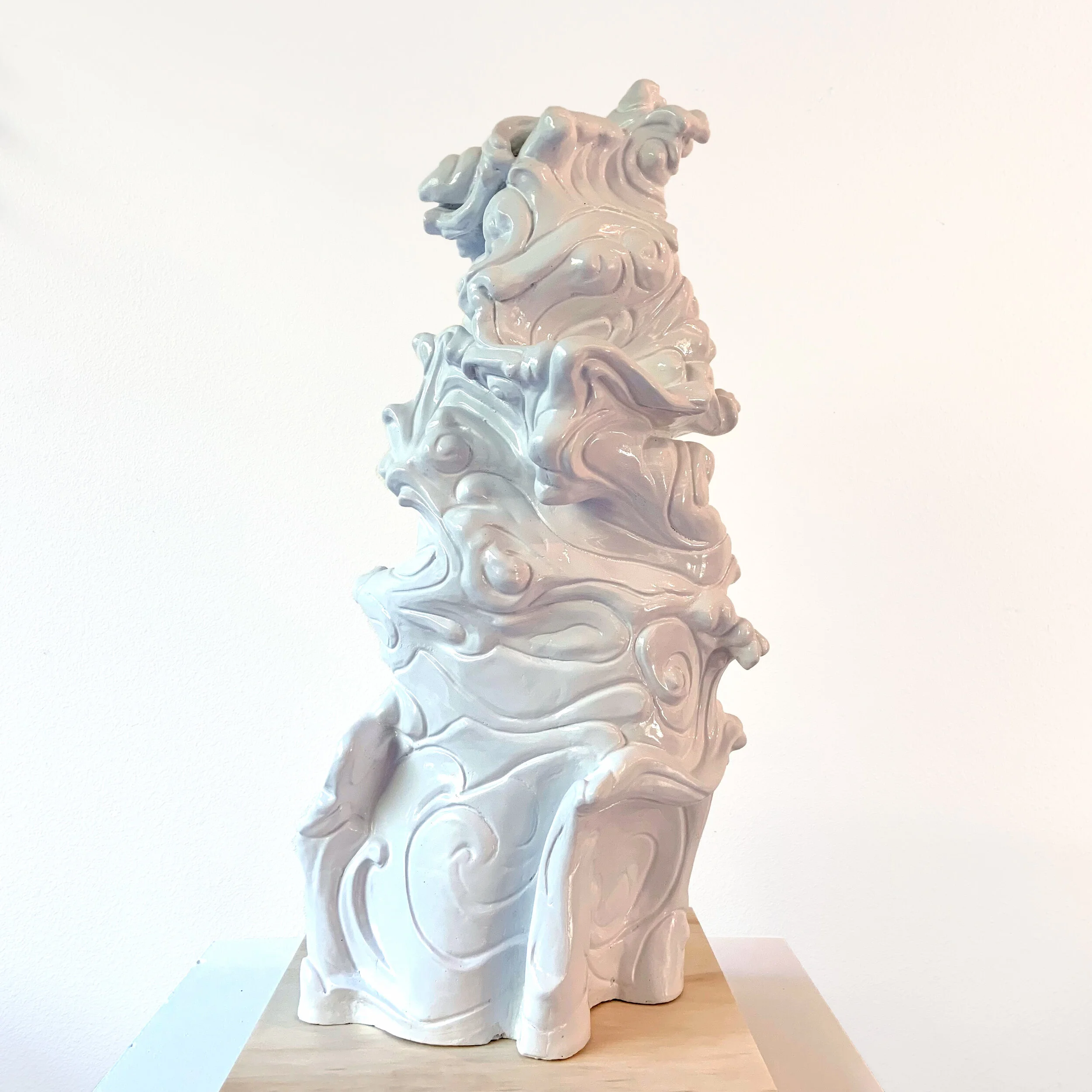 CJones_NimbusWaveInWhite_28x14X14_4400.jpg