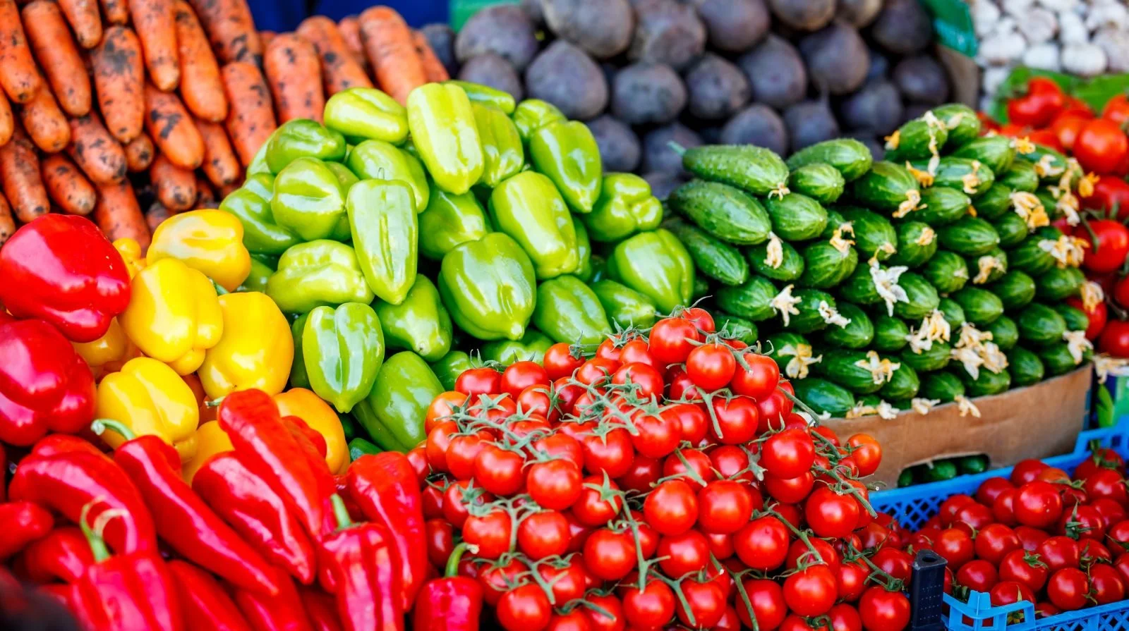 High Street Farmers Market 9am-1pm every Sunday