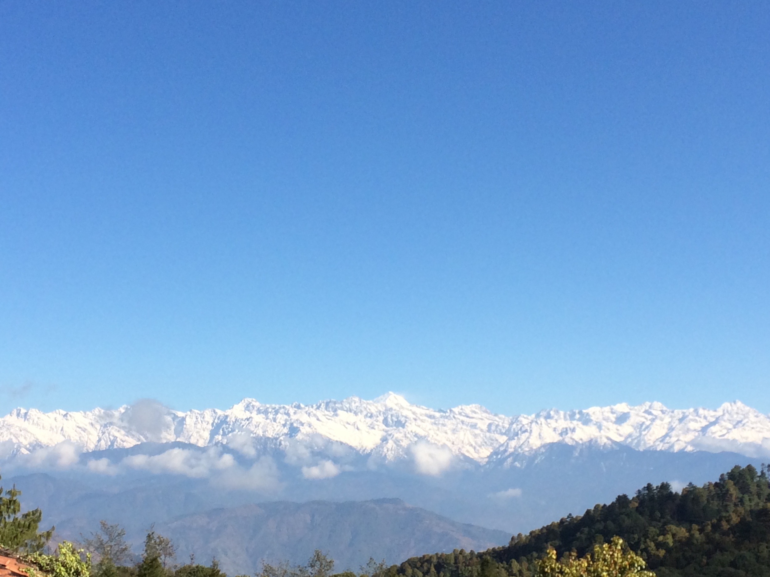 Himalaya cordillera que se extiende por los paises de Butan, China, Nepal e India.