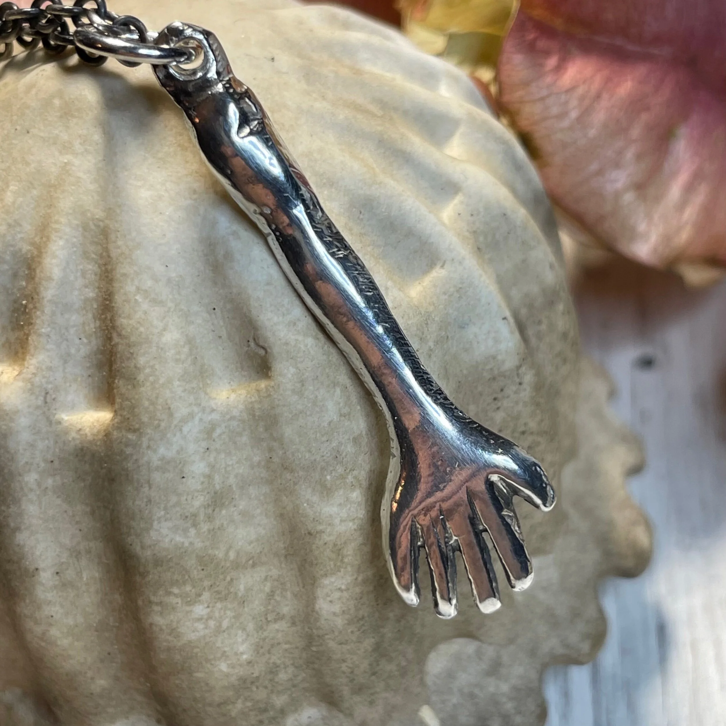 D8518251-4B9E-468D-90FA-96AFE5D6E6D5