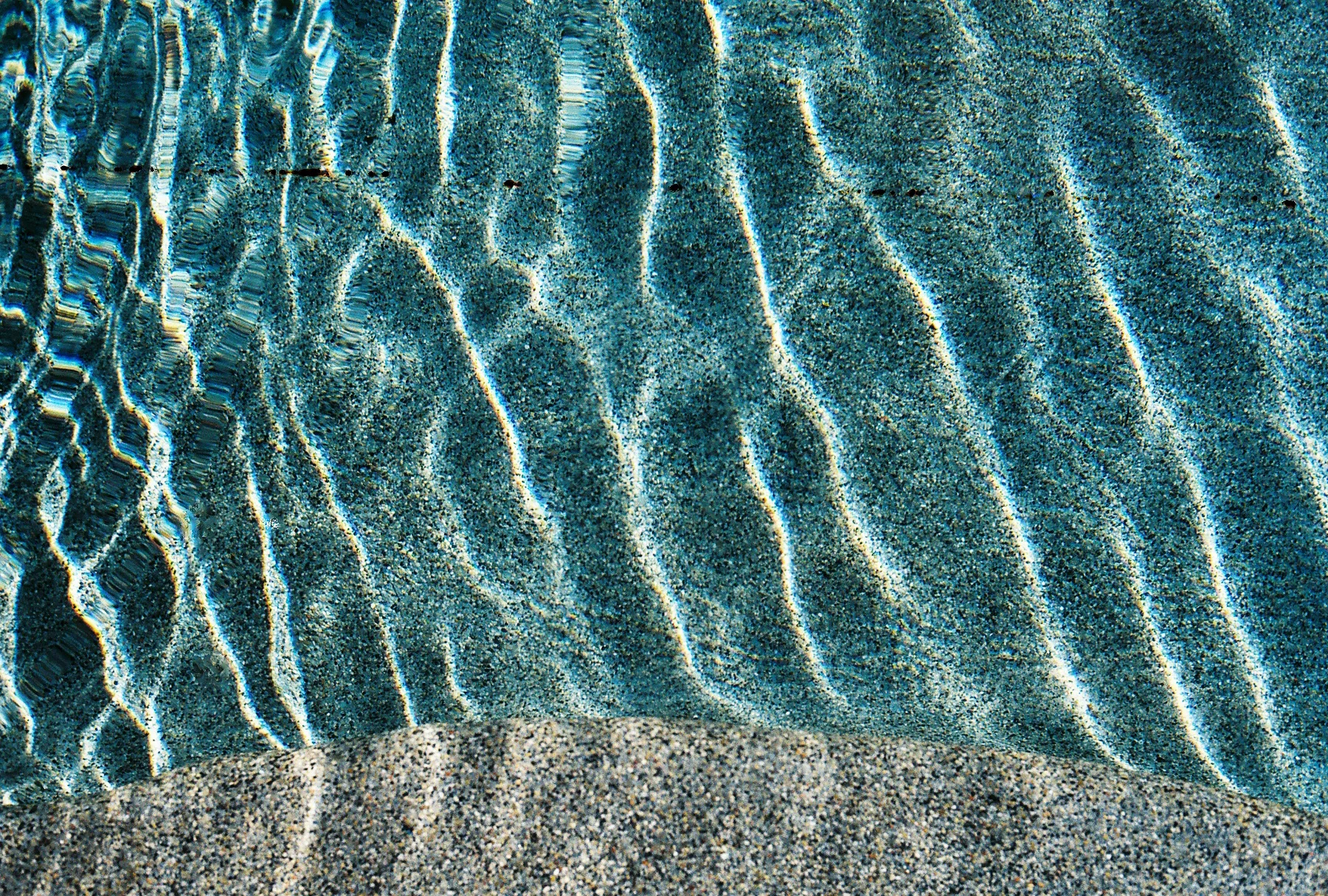 R1-03130-004A.jpg