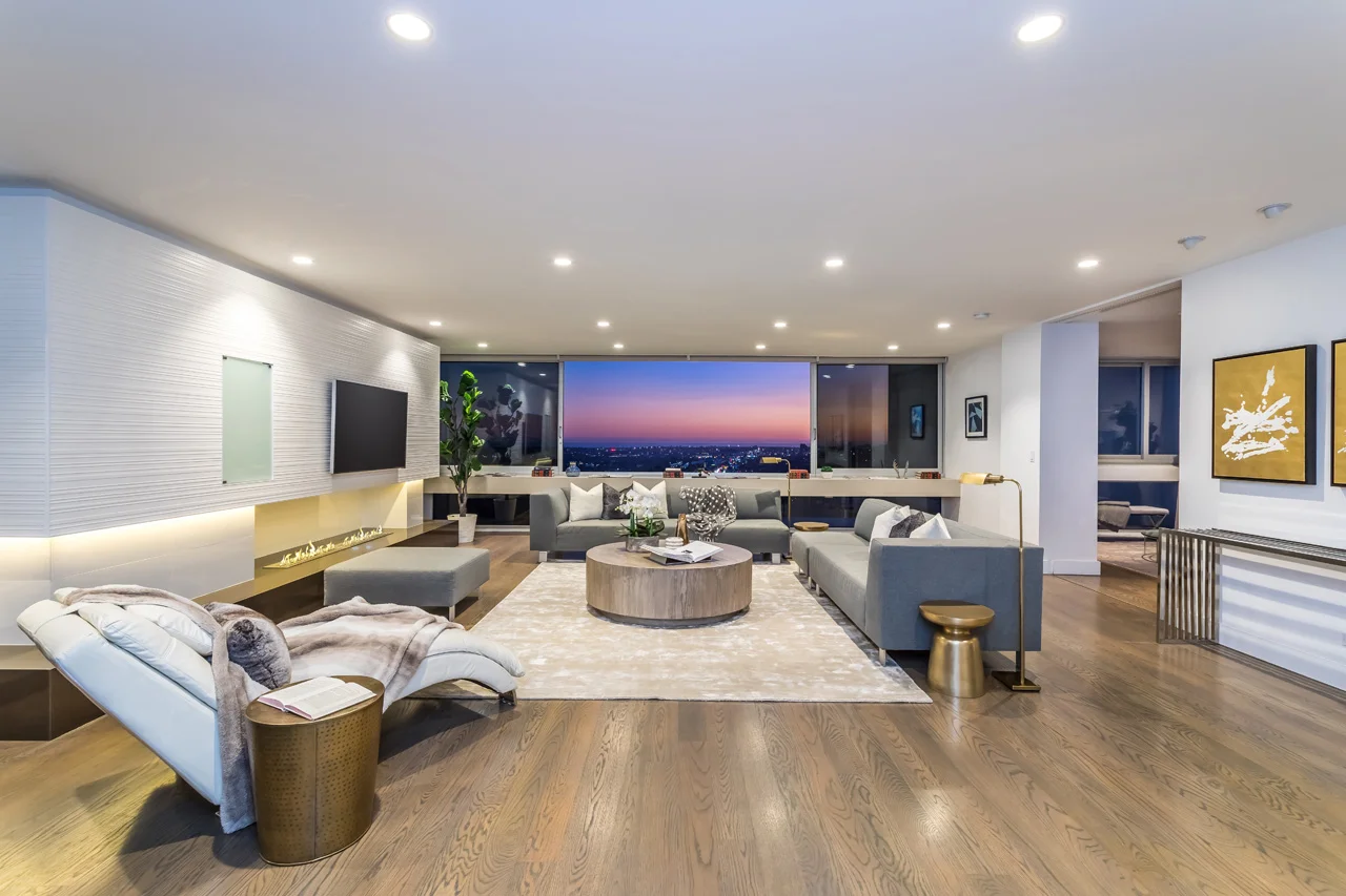 6 - 2222 Avenue of the Stars Unit 1902 - MLS & Instagram Size (45).jpg