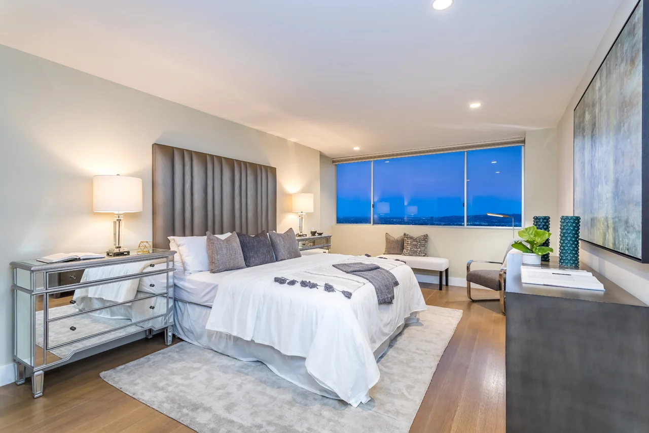 15 - 2222 Avenue of the Stars Unit 1902 - MLS & Instagram Size (42).jpg