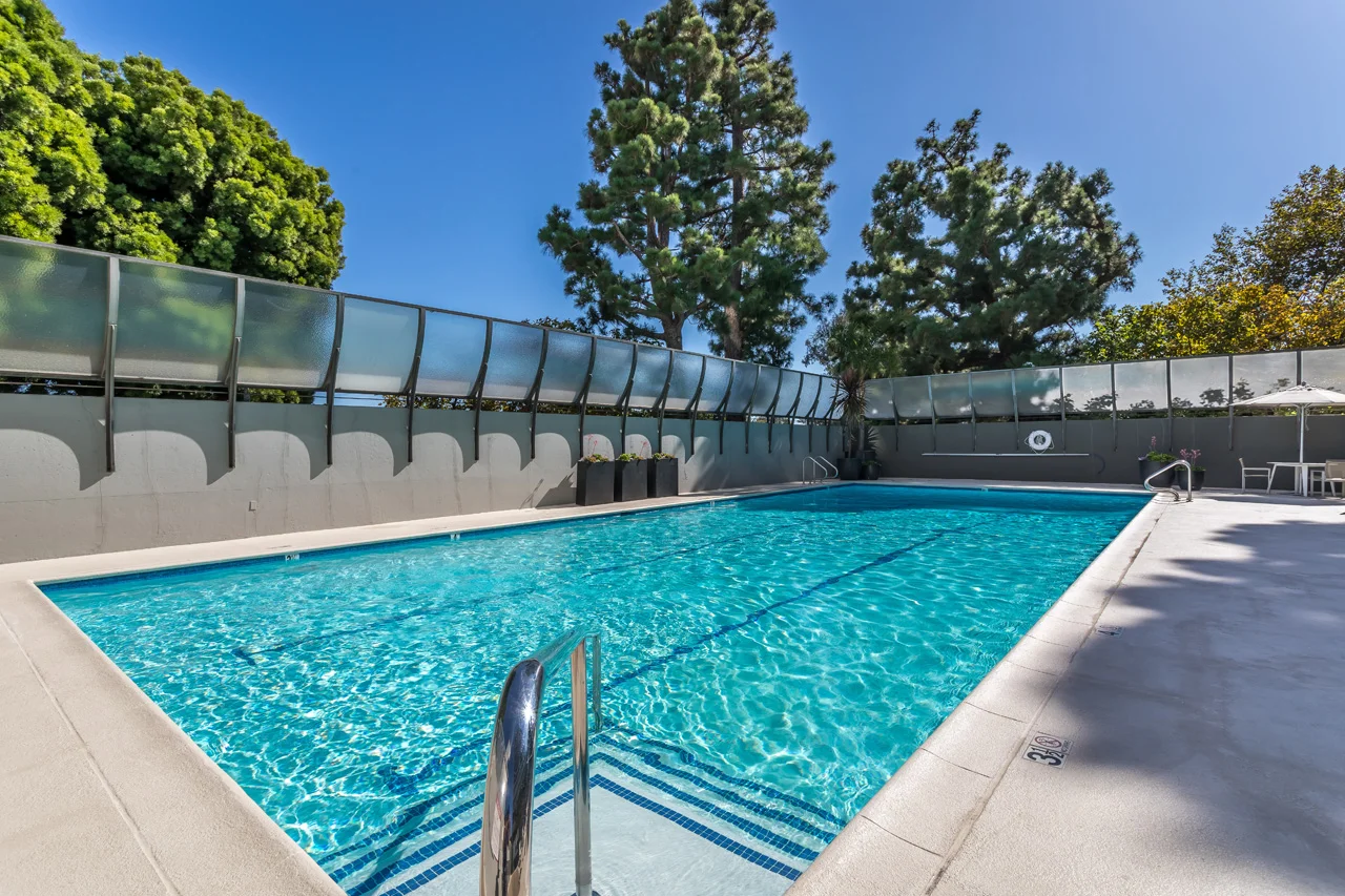 26 - 2222 Avenue of the Stars Unit 1902 - MLS & Instagram Size (33).jpg