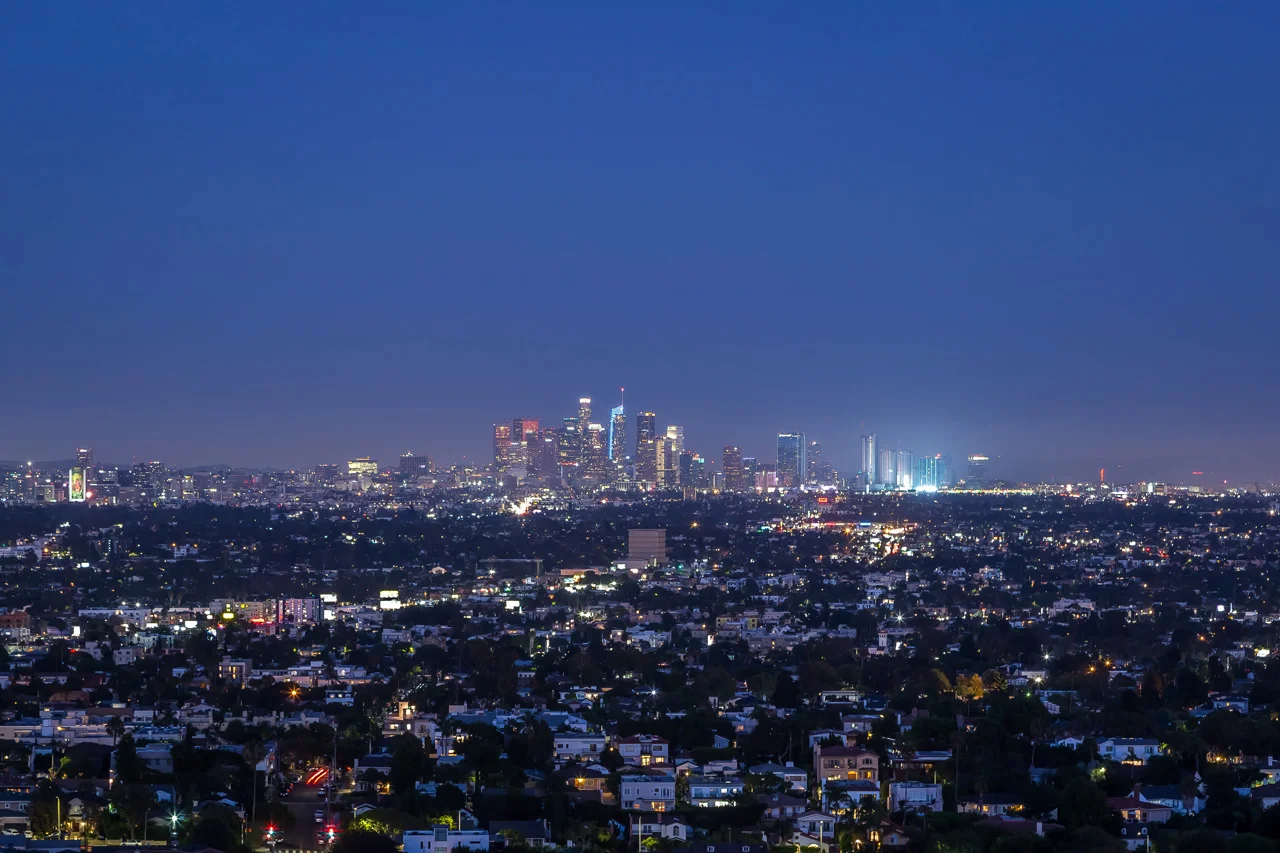 37 - 2222 Avenue of the Stars Unit 1902 - MLS & Instagram Size (55).jpg