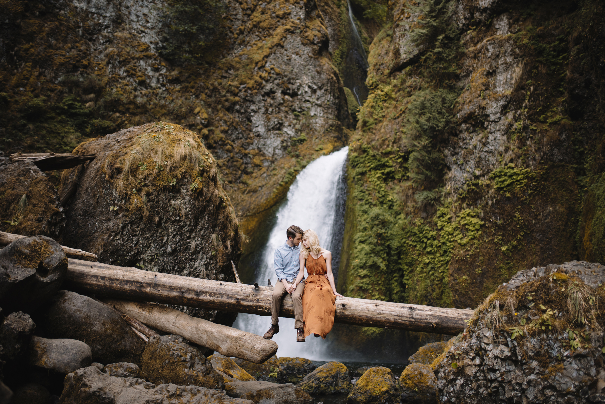 Columbia River Gorge Oregon Adventure Couples Photographer 199.jpg