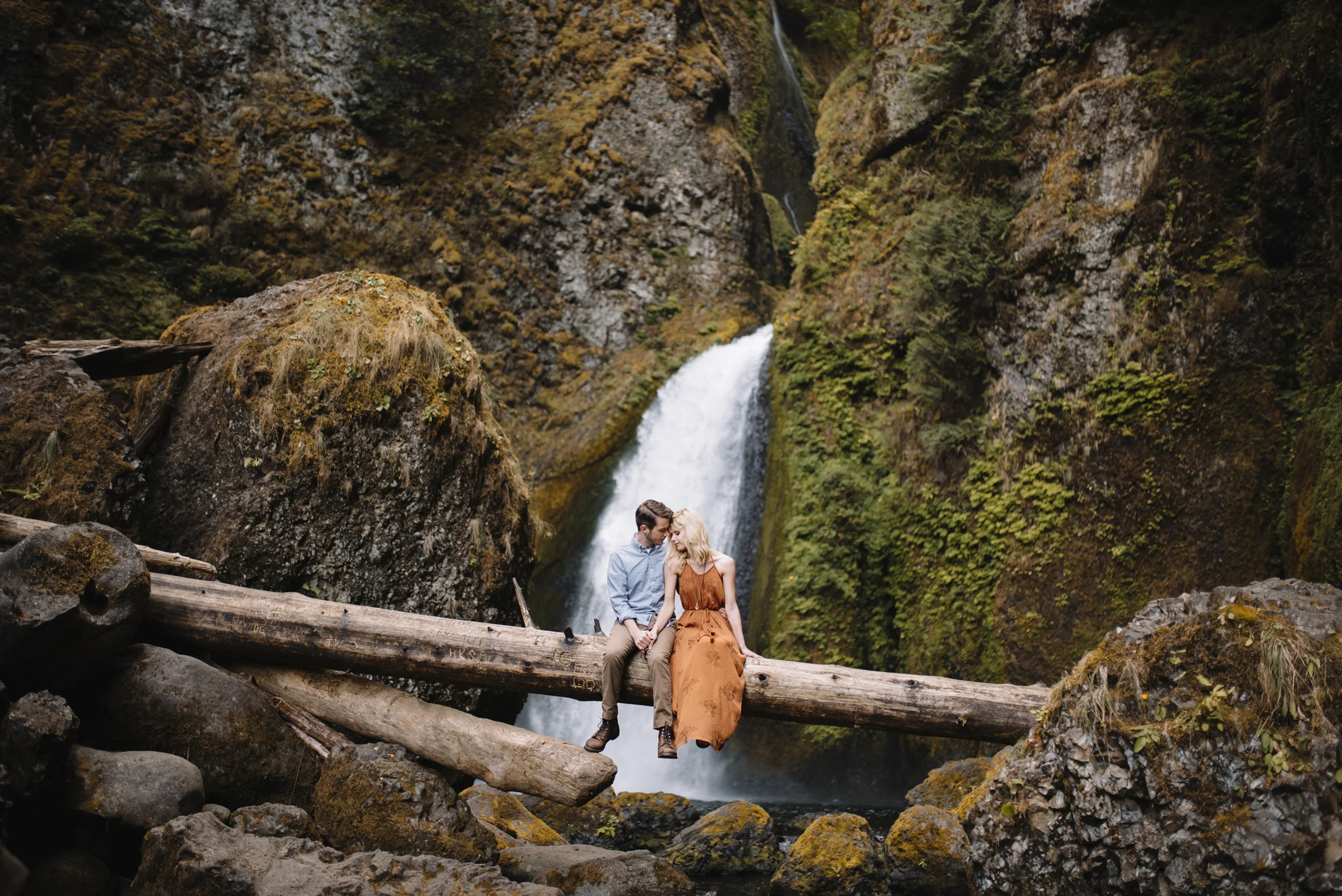 Columbia River Gorge Oregon Adventure Couples Photographer 199.jpg