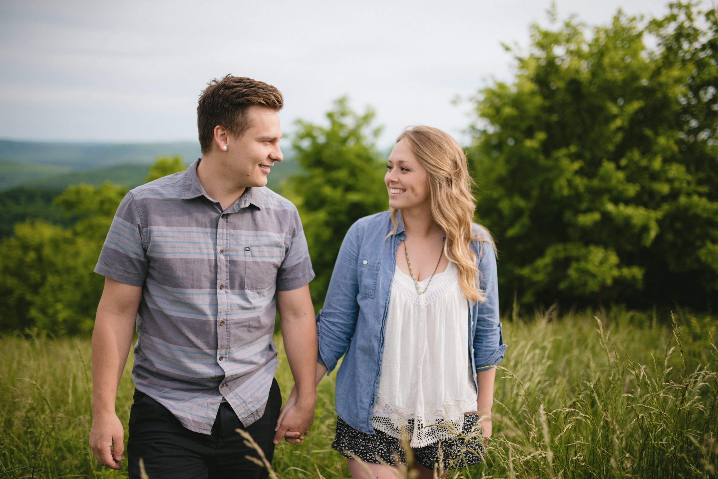 Colby and Jess-Buffalo-River-Arkansas-Engagement-Photography7.jpg