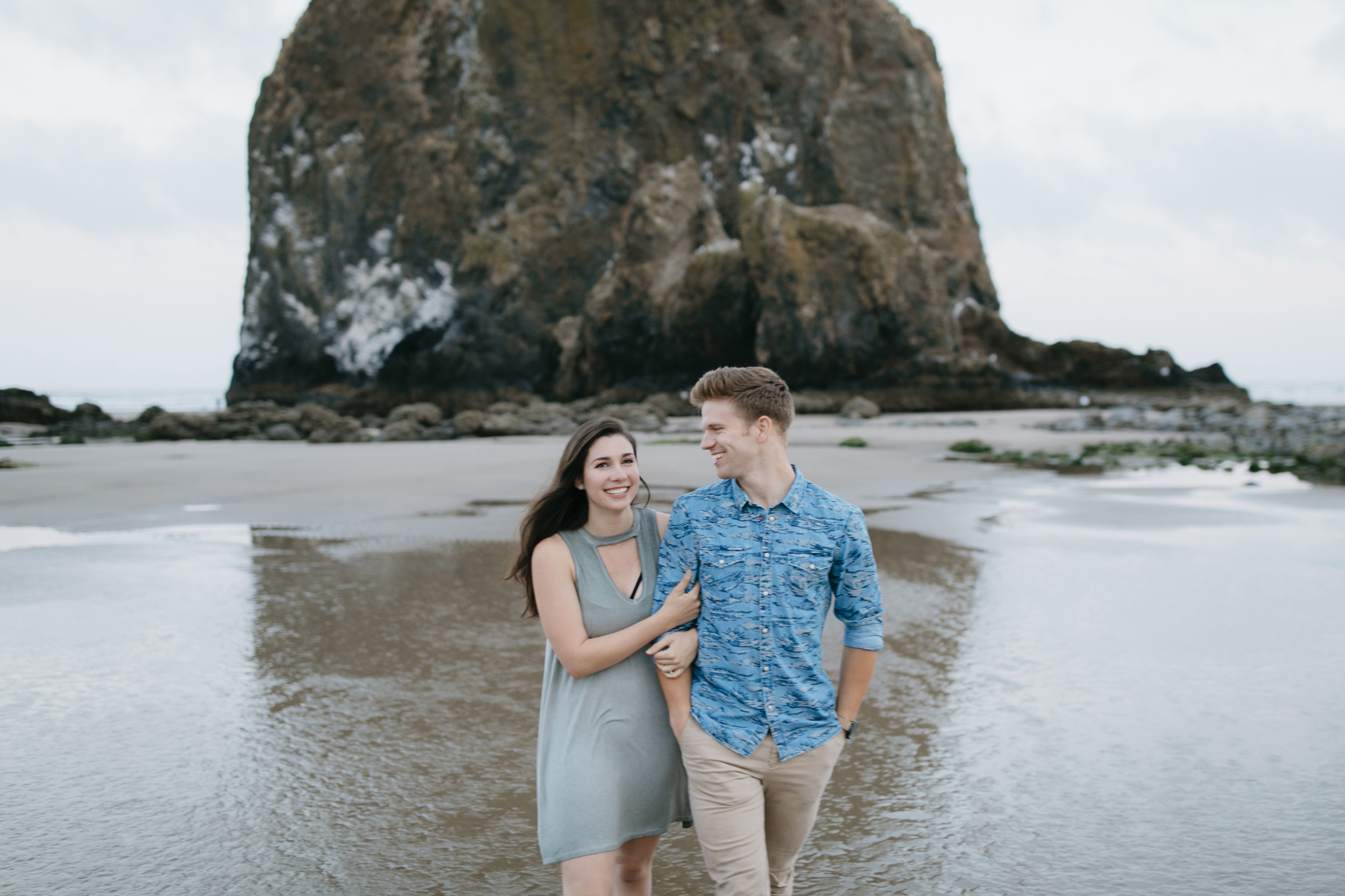 Cannon-Beach-Adventure-Engagement-Photography-Oregon-Destination-Elopement-Photographer15.JPG