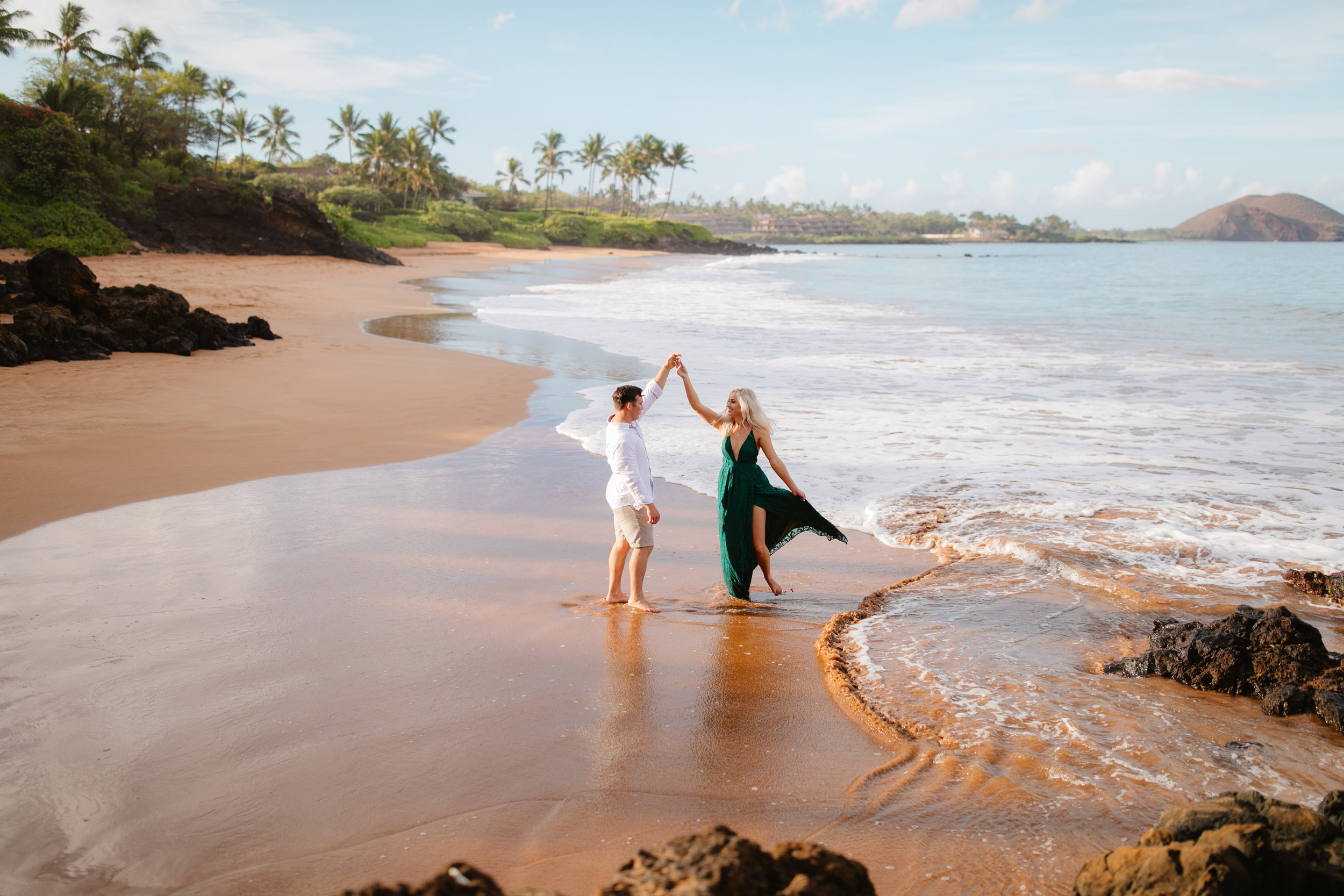 A maui anniversary photo session by hawaii elopement photographer