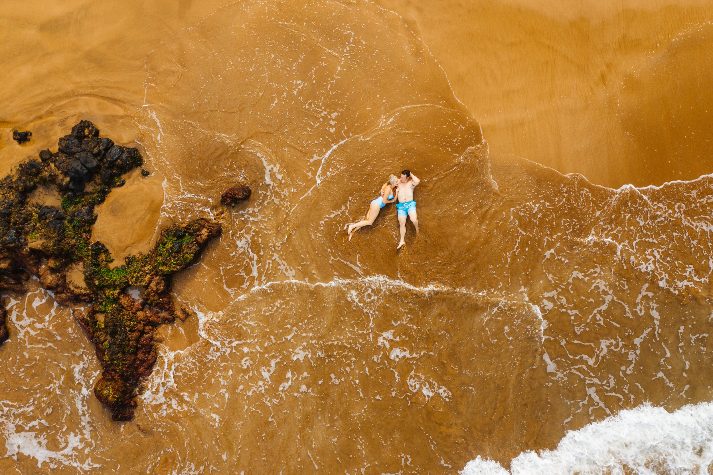 A maui anniversary photo session by hawaii elopement photographer