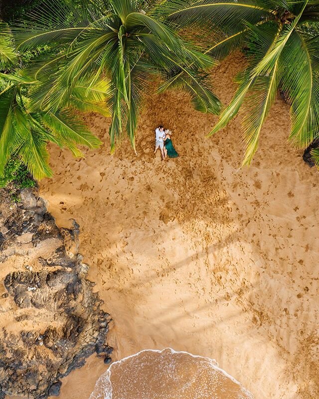 I just want to live in tropical Hawaiian bliss forever. 👫🌴
.
.
.
#mauielopementphotographer #oahuweddingphotographer #hawaiielopement #hawaiiweddingphotographer #mauiweddingphotographer #mauielopement #weddingphotoinspiration #wedhawaii #junebugwed