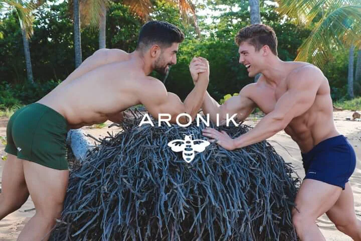 aronik speedo