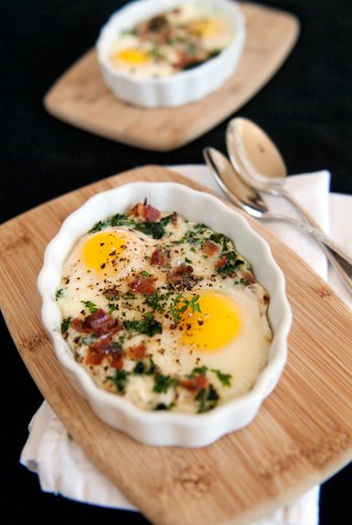 Herbed baked Eggs