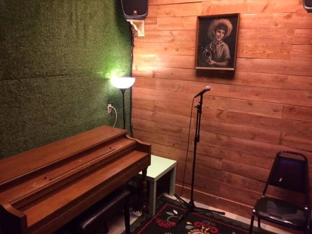 Room J Our newest solo space, Room J is the perfect writing room for the artist that wants to get back to the country. You'll be surrounded in both wood and lawn, and your writing will show that muse. Room J comes with a full acoustic piano, as well as a small stereo PA going into a 4 channel mixer.