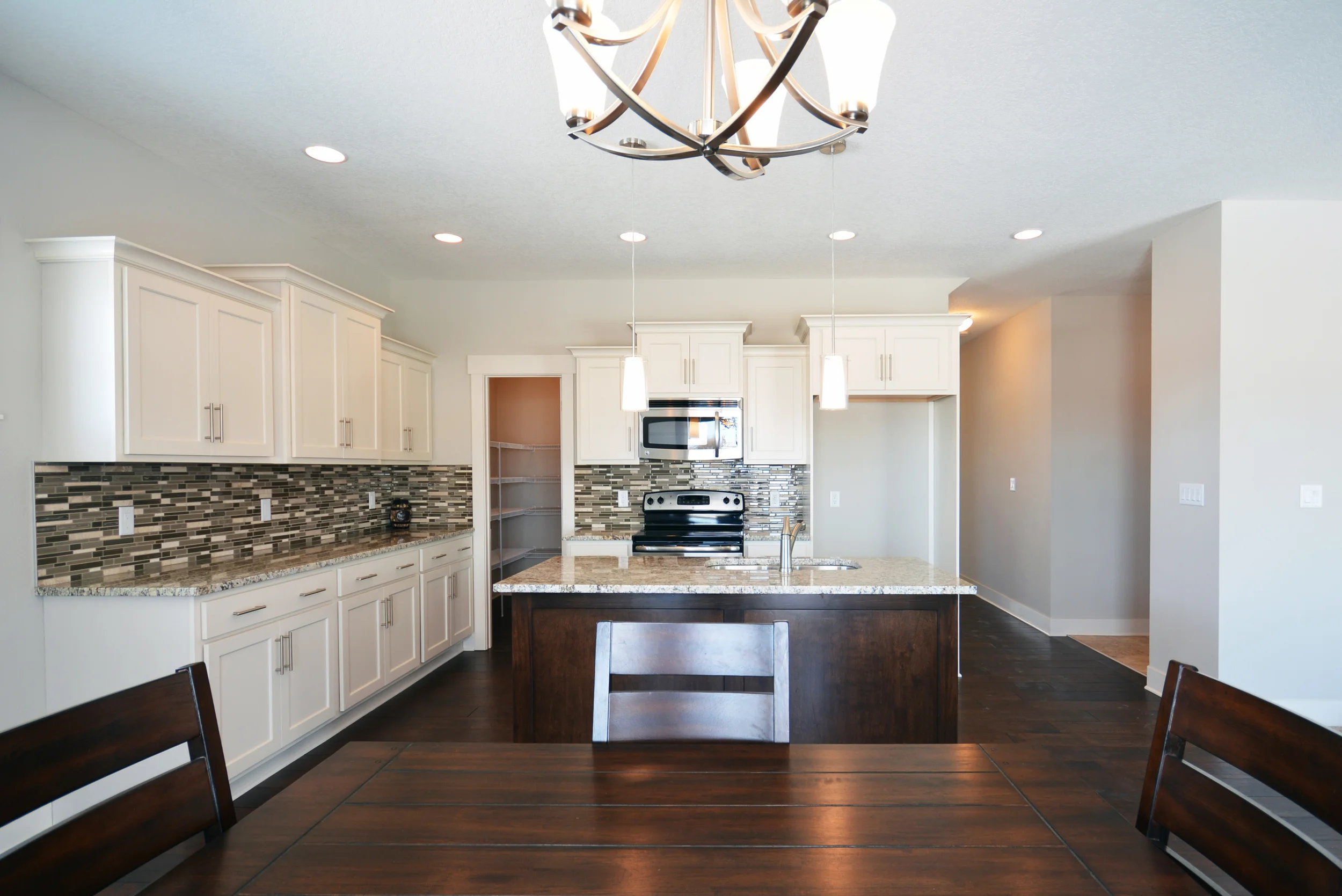 Kitchen1.jpg