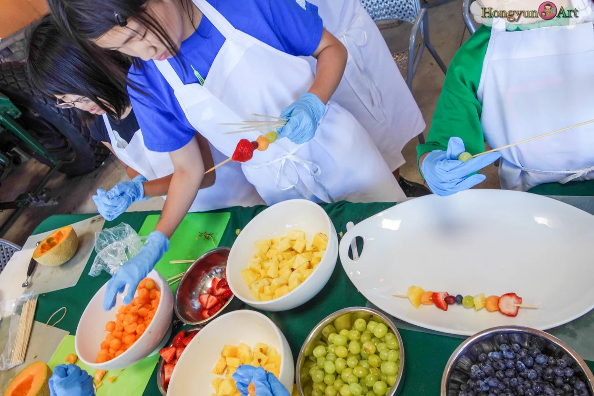 20130708-HYA-Summer-Camp-ArtExplorers-03305.jpg