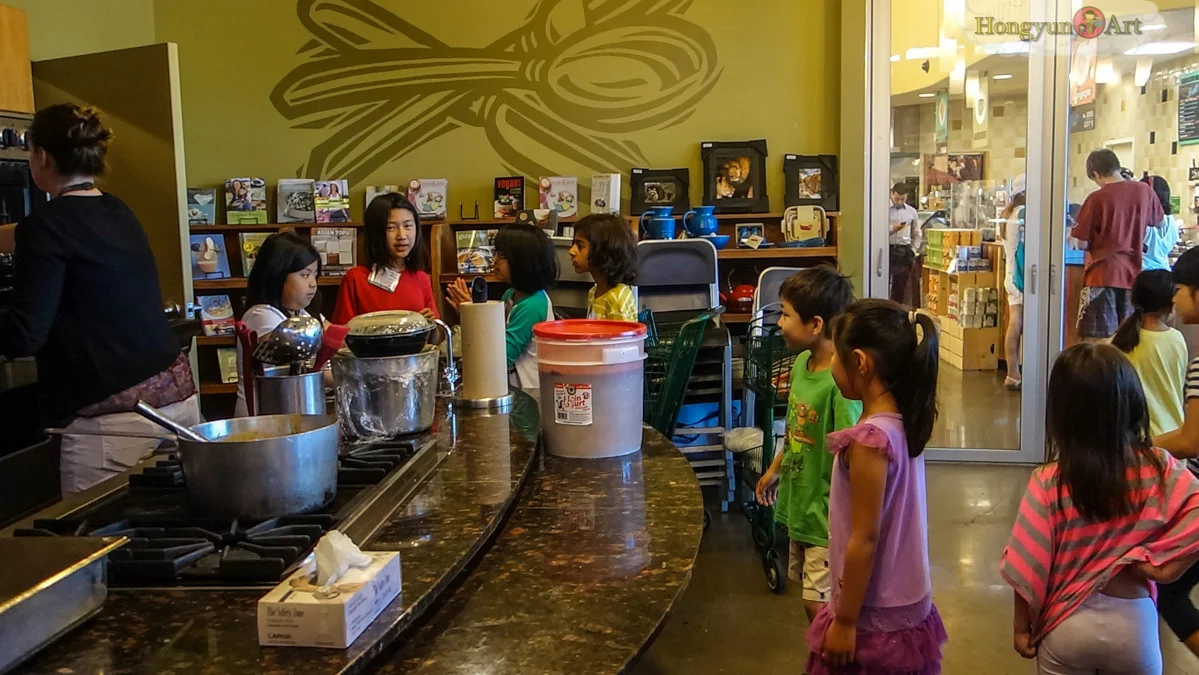 20130722-HYA-Summer-Camp-ArtExplorers-242.jpg