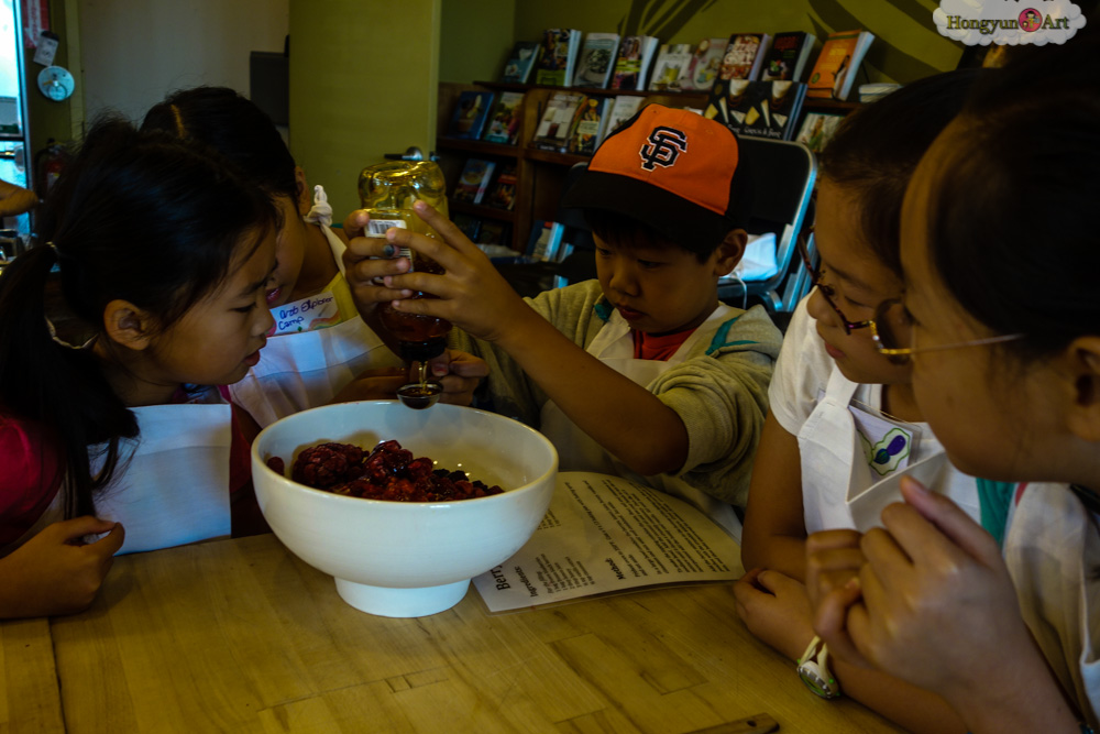 Hongyun-Art-20130805-Art-Explorers-Camp-203.jpg