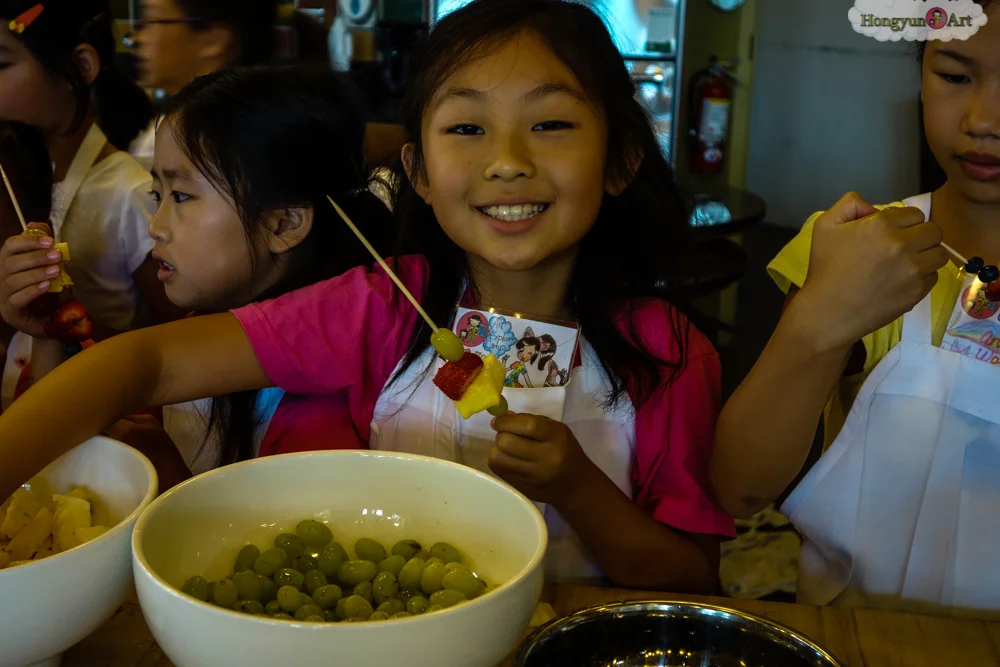Hongyun-Art-20130805-Art-Explorers-Camp-229.jpg