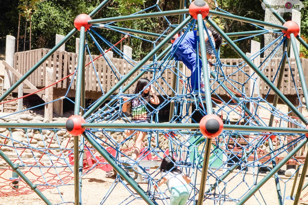Hongyun-Art-20130812-Creative-Buseinss-Camp-024.jpg