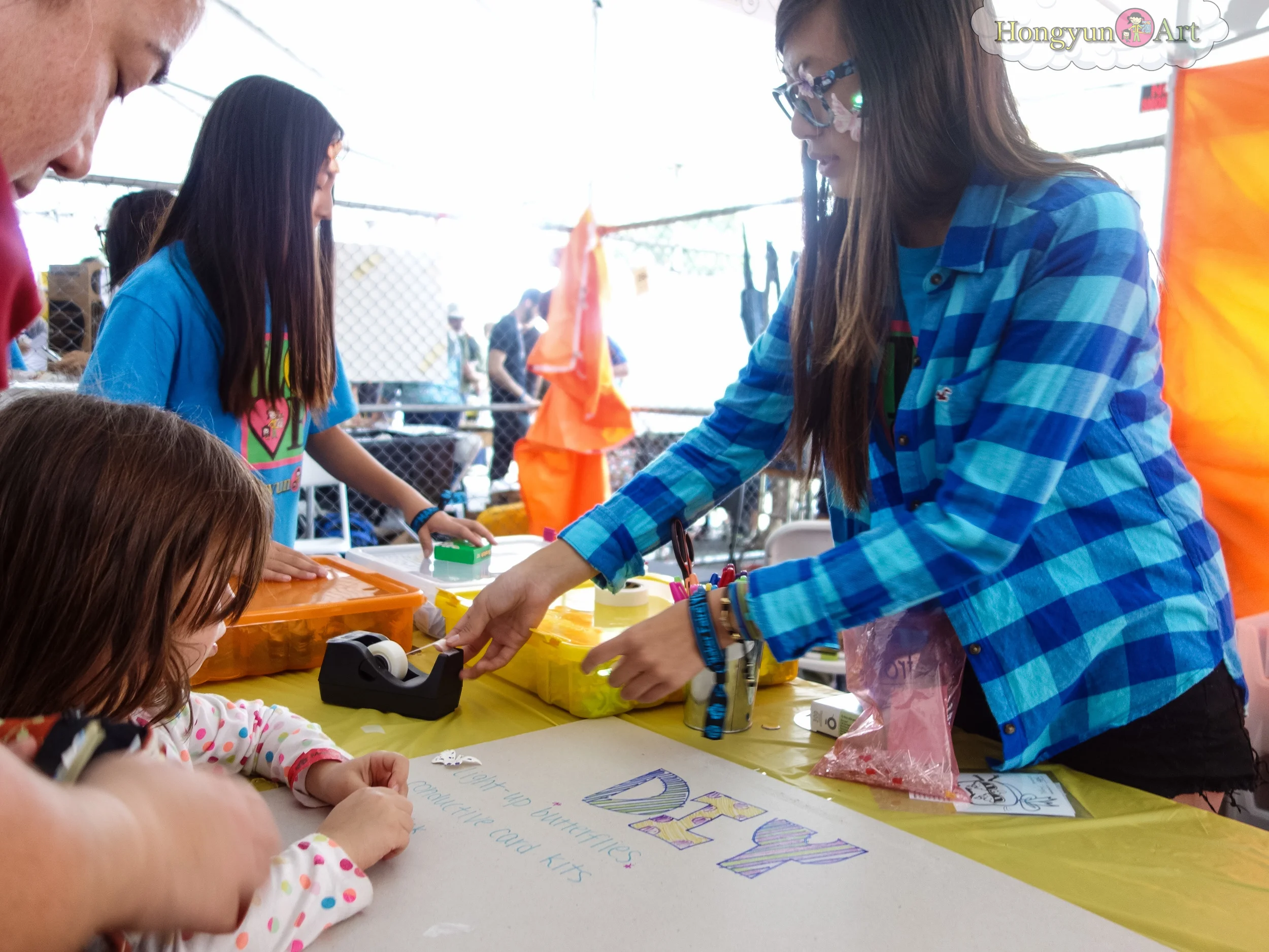 2014-05-Hongyun-Art-MakerFaire-056.jpg
