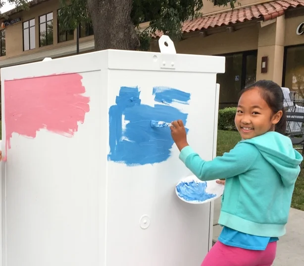 Winner - 2016 Energized by Art, Utility Box Art Competition. K - 2nd Grade Category