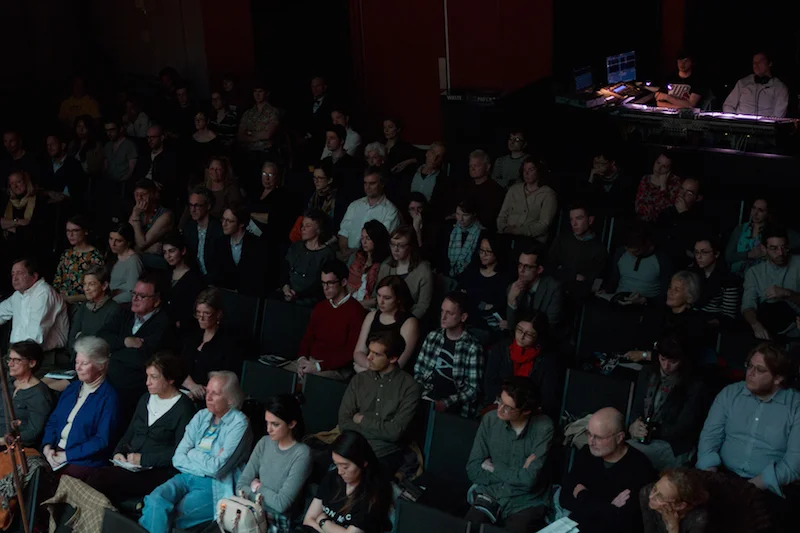Living Toys 86 - Ades audience WEB.jpg