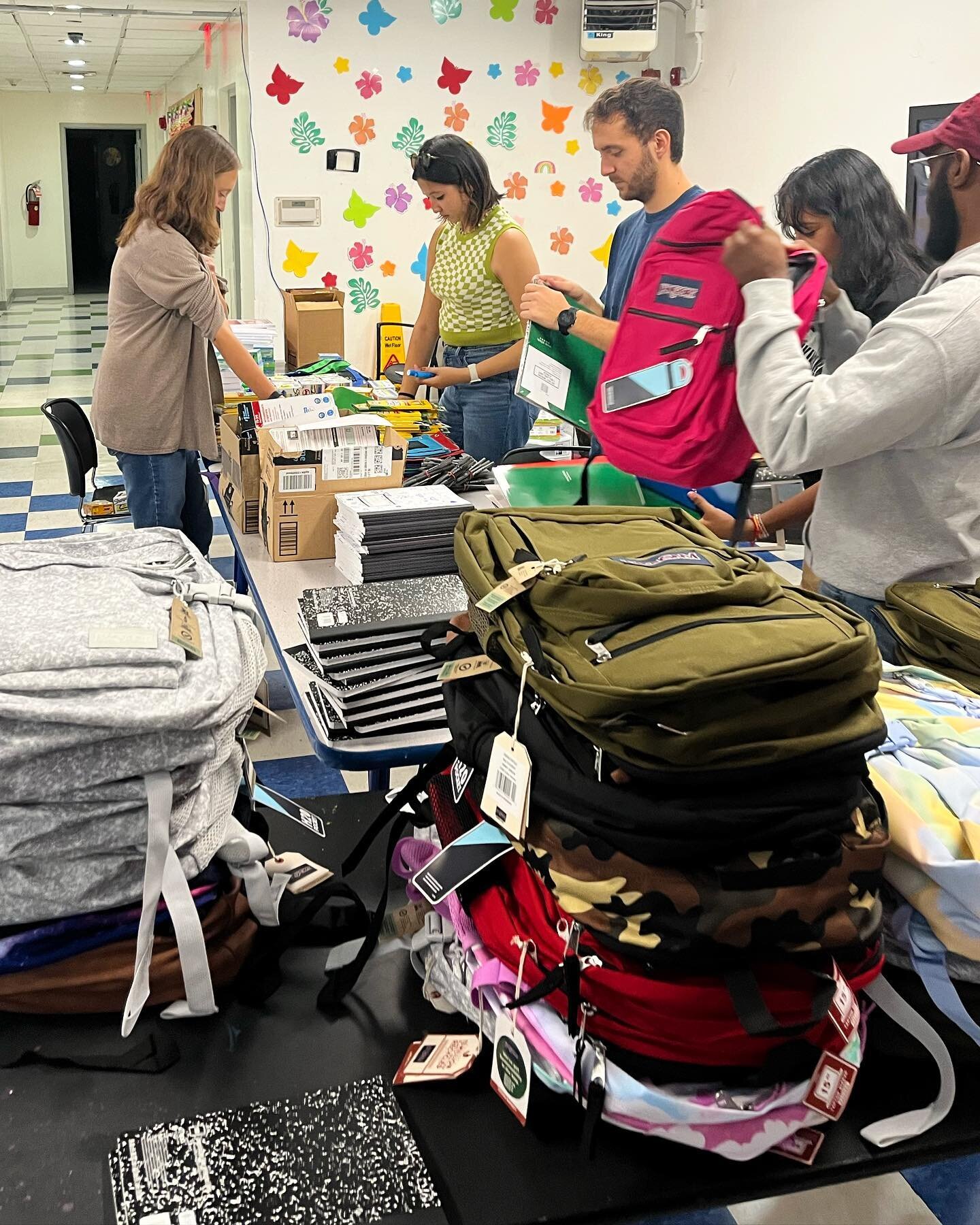 It&rsquo;s time! #backtoschool is around the corner and thanks to our friends at JPMorgan, we are sending 30 FYI&rsquo;ers off with the supplies they need to launch their new school careers as middle school students 
💪🏻💪🏼💪🏽💪🏾💪🏿
📓📓📓📓📓
Y