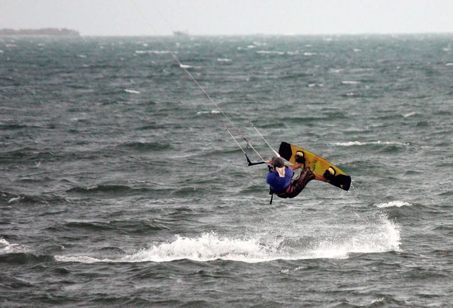 Kitesurfing beach India
