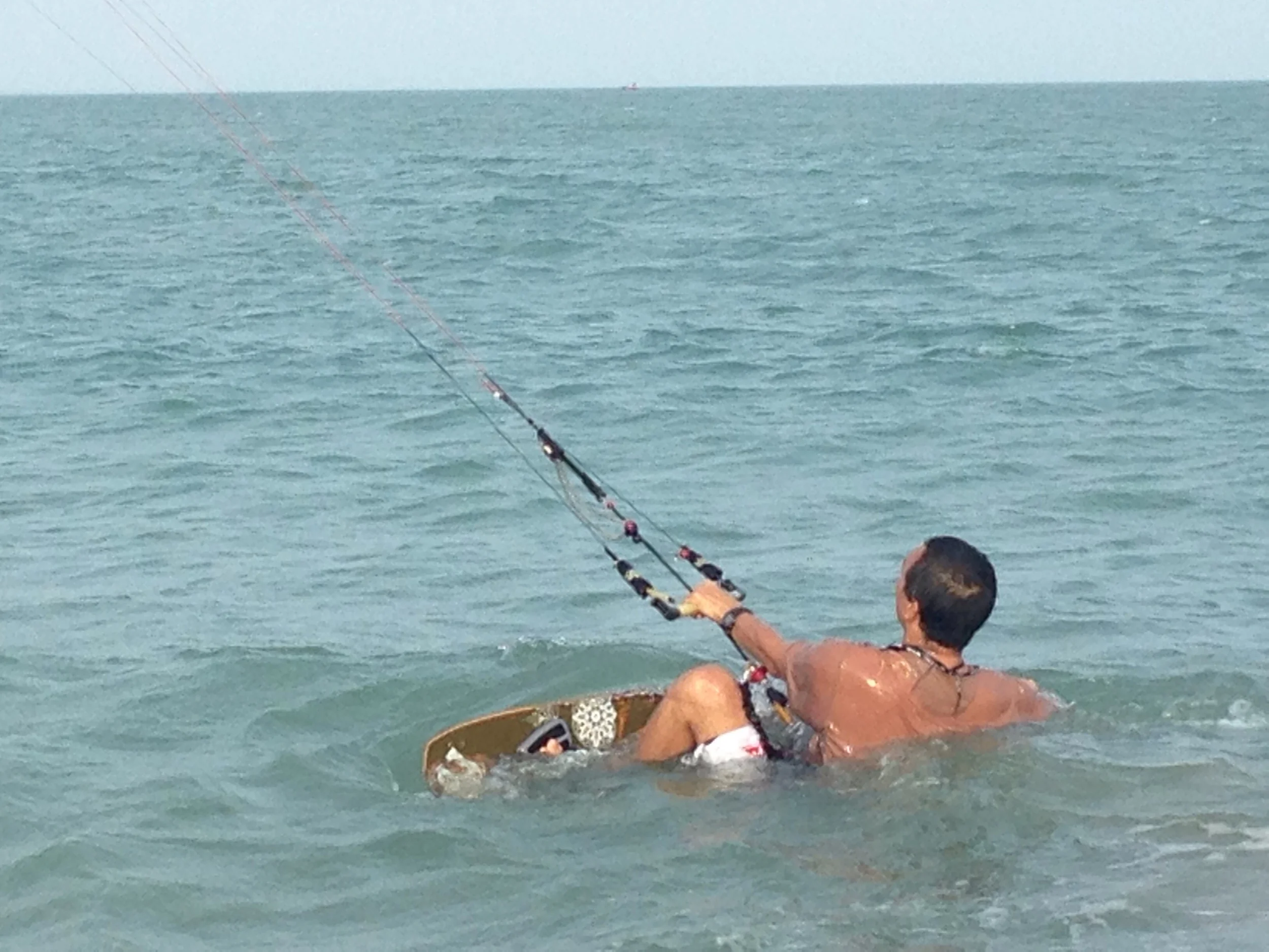 Learn kitesurfing in India