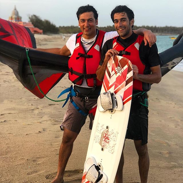 Brothers who kiteboarding together, ride forever... it was an awesome experience for the team to coach you guys and we wish you many years of epic kiteboarding trips. Looking forward to your next visit! 🏖💨🌊 #kitesurfindia #kiteboardingindia #kites