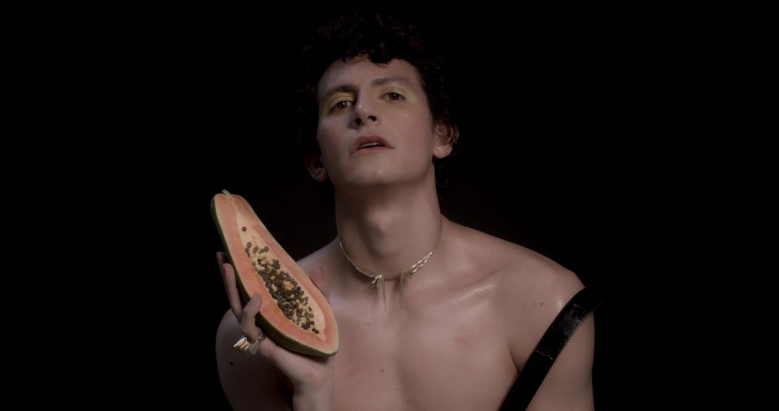 mateo papaya.jpg